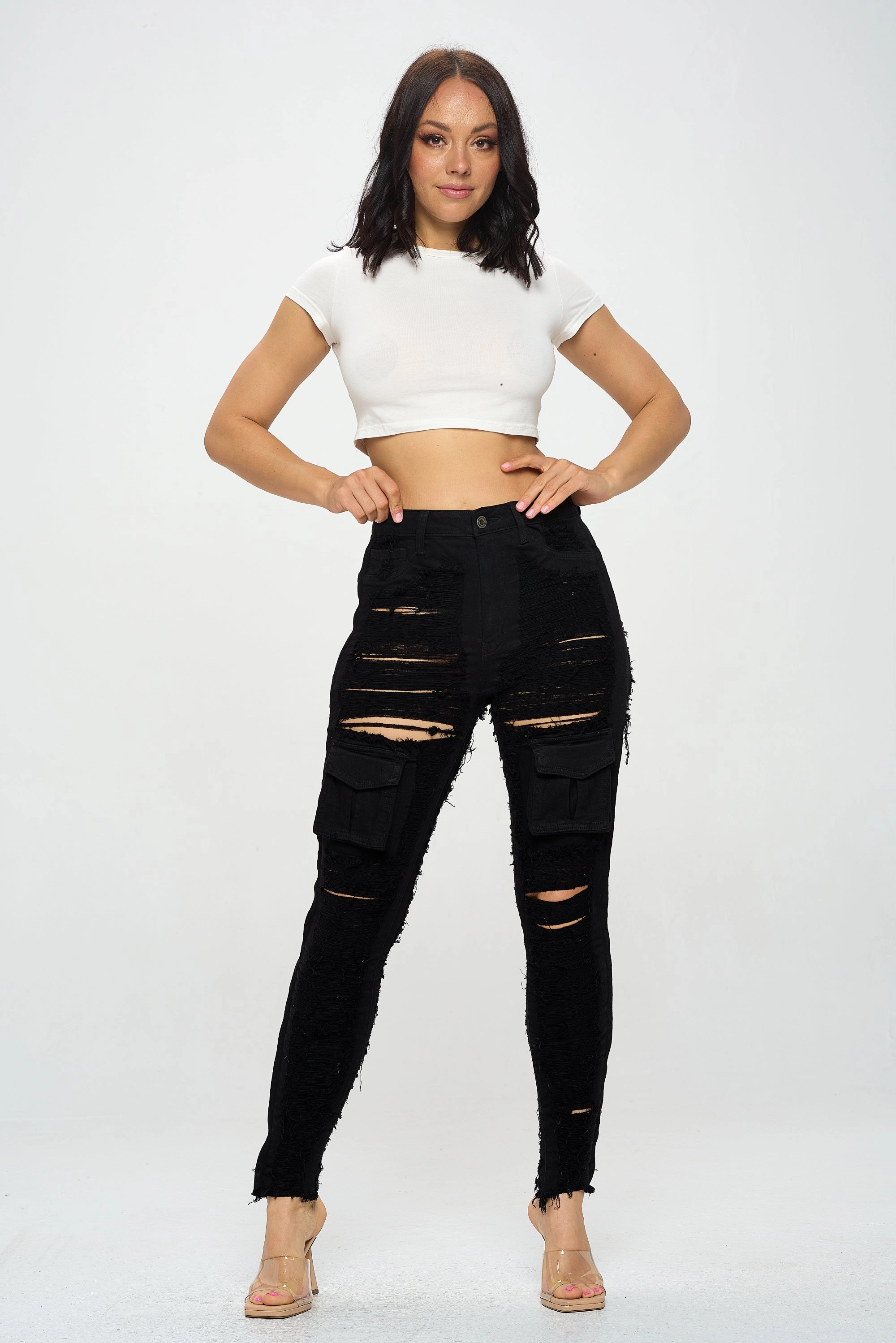 40573 Women's High Rise Frayed Front Cargo Pocket Skinny Jeans Weekend Getaway Stylish