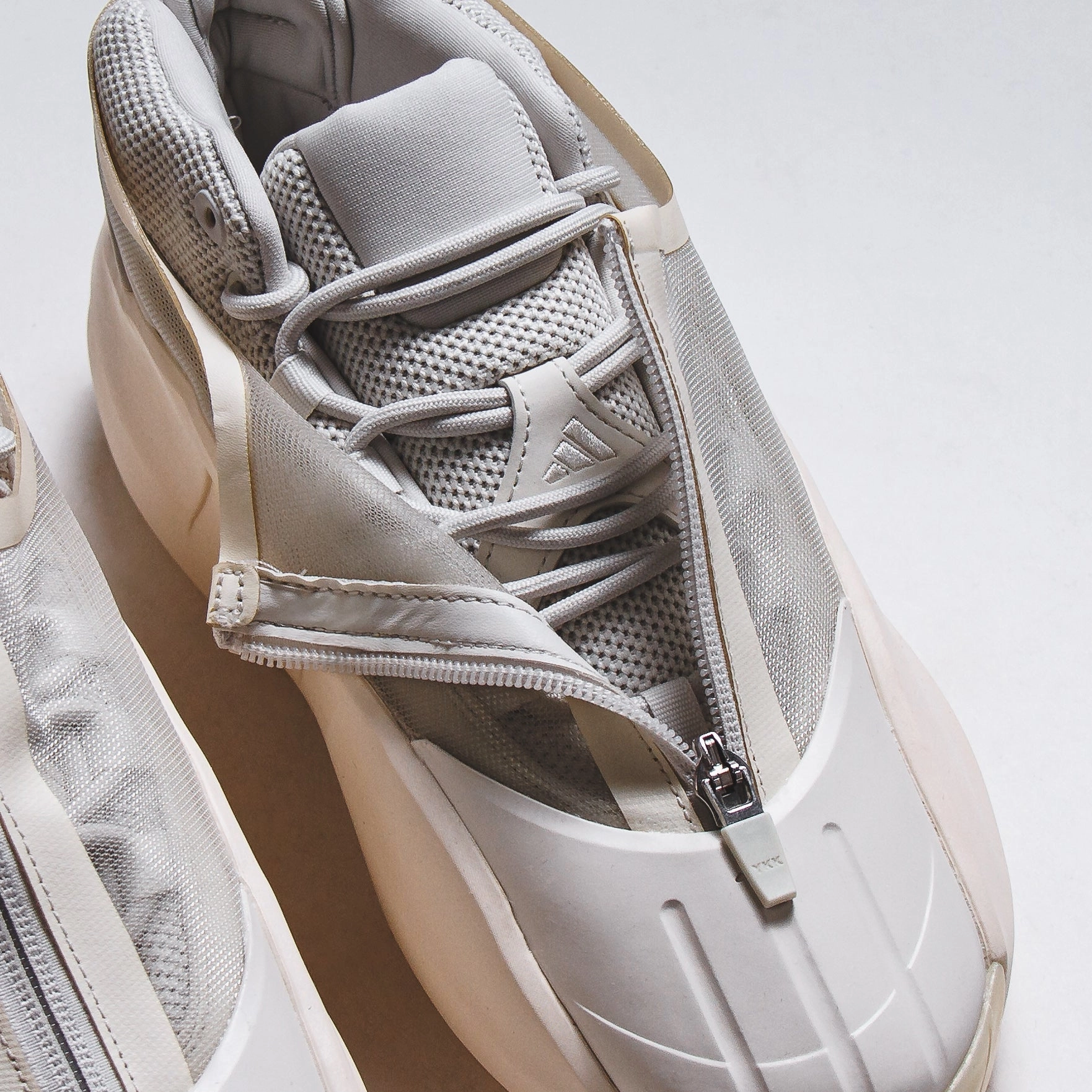 ClosedToe Dynamic Fit Technology Adidas Basketball Men Crazy IIInfinity Chalk White IH2663