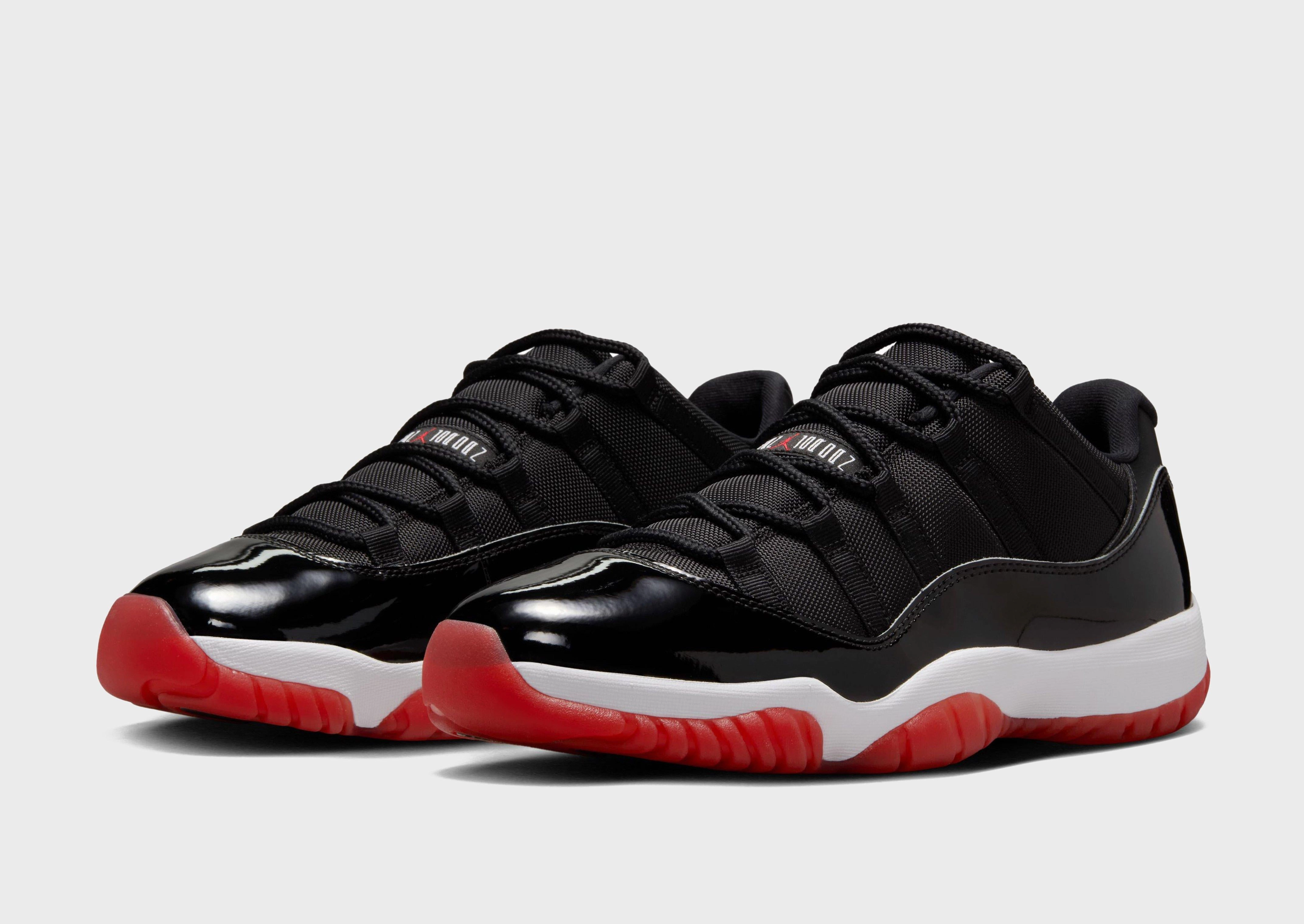 Air 11 Retro Low Ventilated Collar Design
