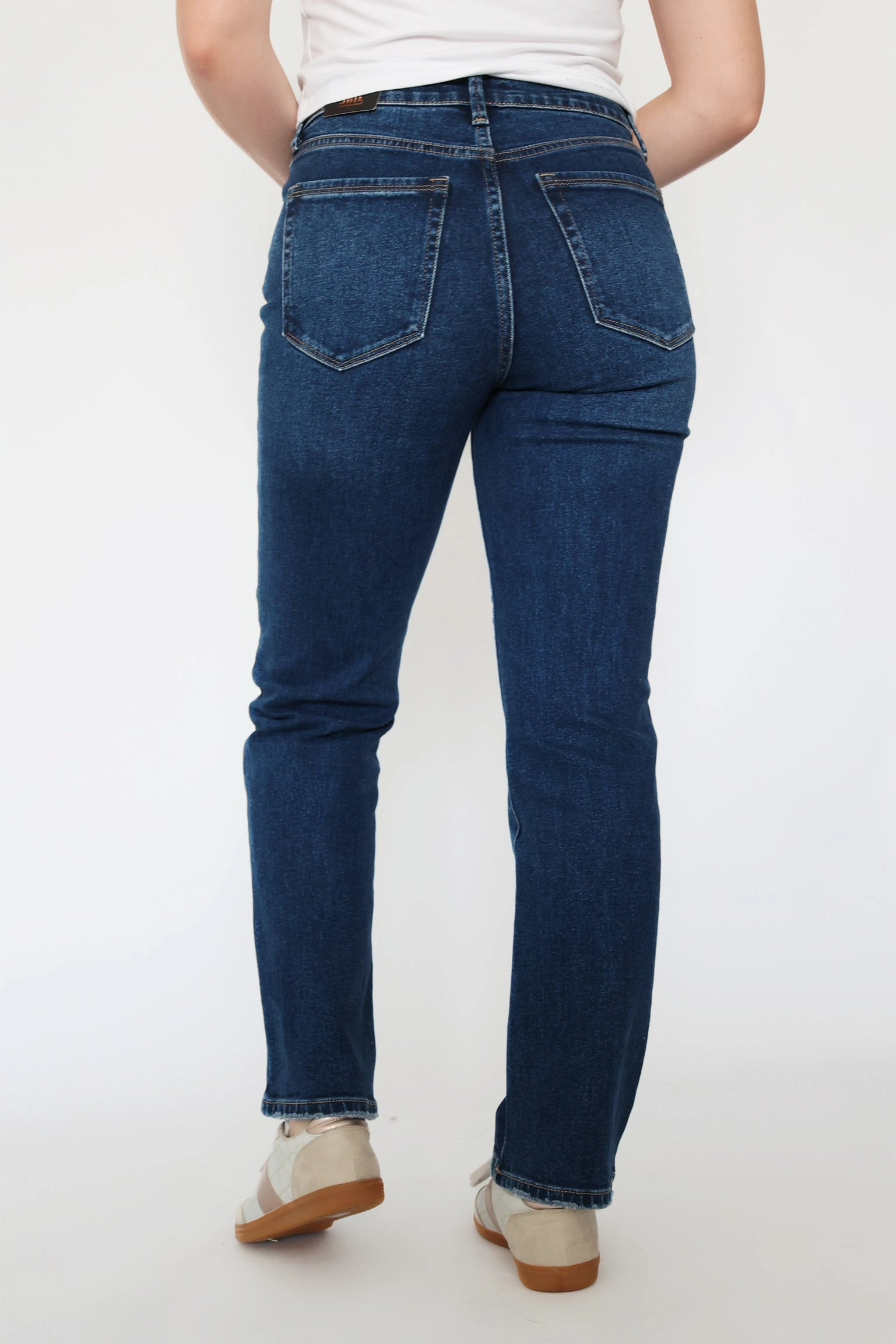 Basic Piece Always Ready Olivia Straight Leg Jeans