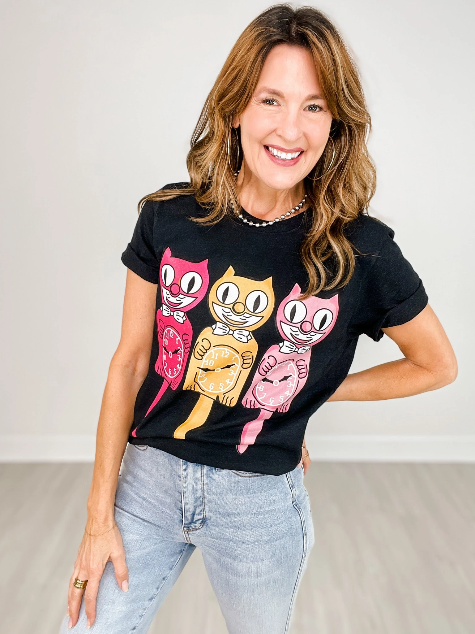 It's Meow o'Clock! Graphic Tee VentilatedMeshPaneling AthleisureCompatible