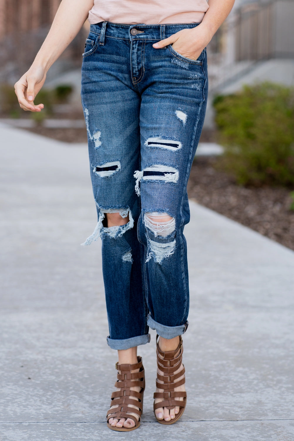 Aviva Mid Rise Ripped Boyfriend Easy Routine Spring Mood Brunch Outfit Formal