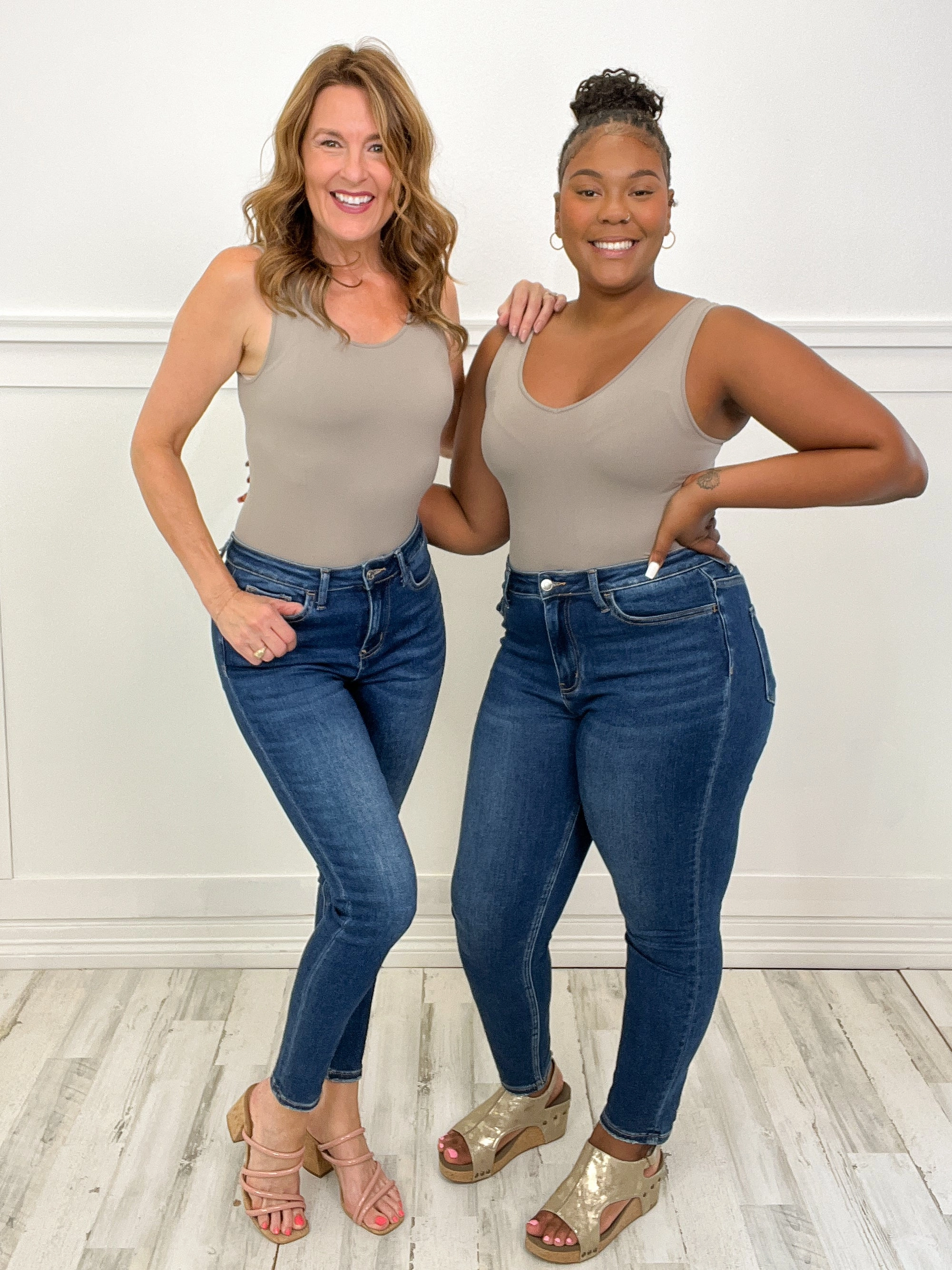 Artist Vibe Premium Beach Day Versatile Soft Vervet "Alyssa" High Rise Ankle Skinny Jean - No Distressing