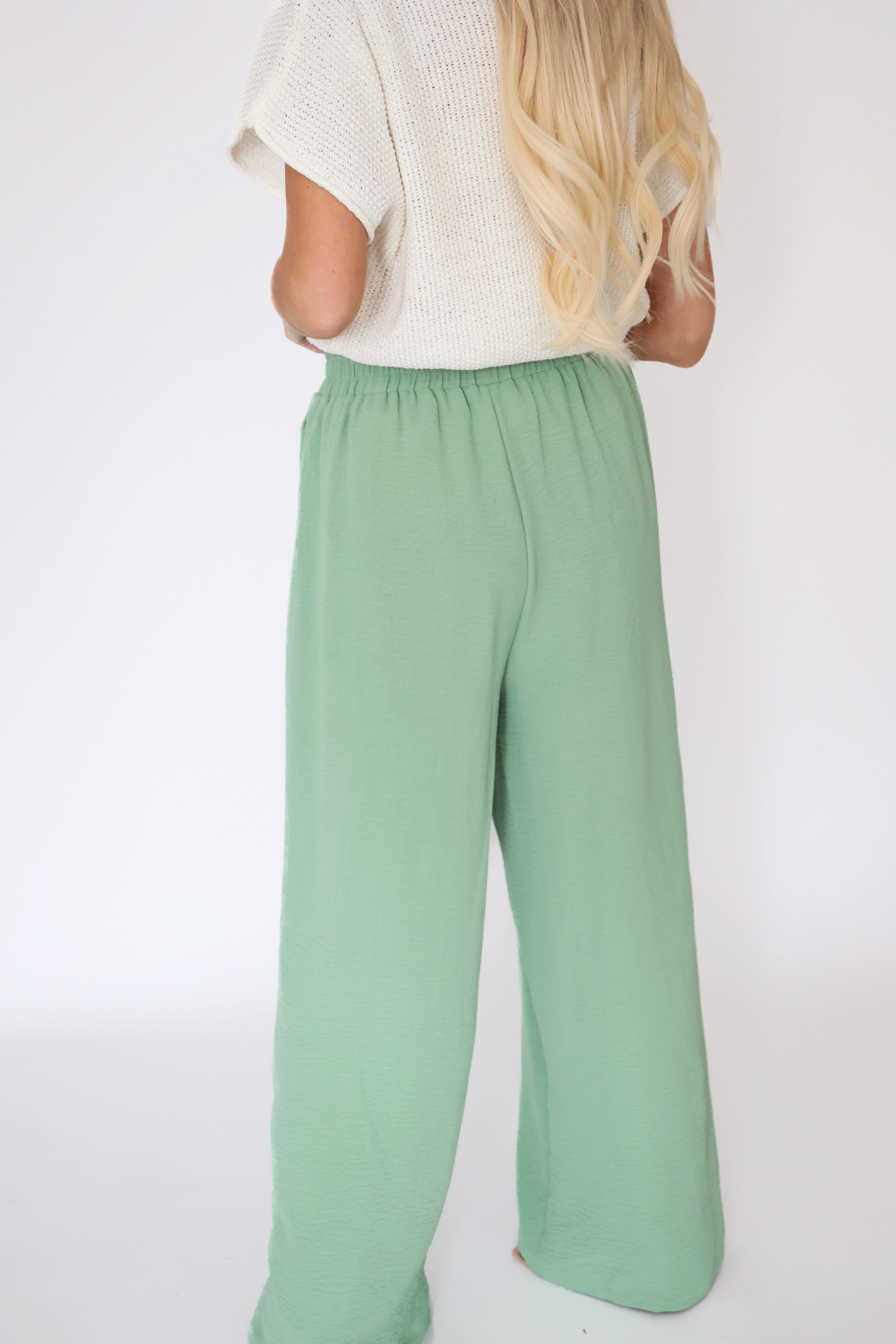 Britton Wide Leg Pant(final sale) Curved Waistline