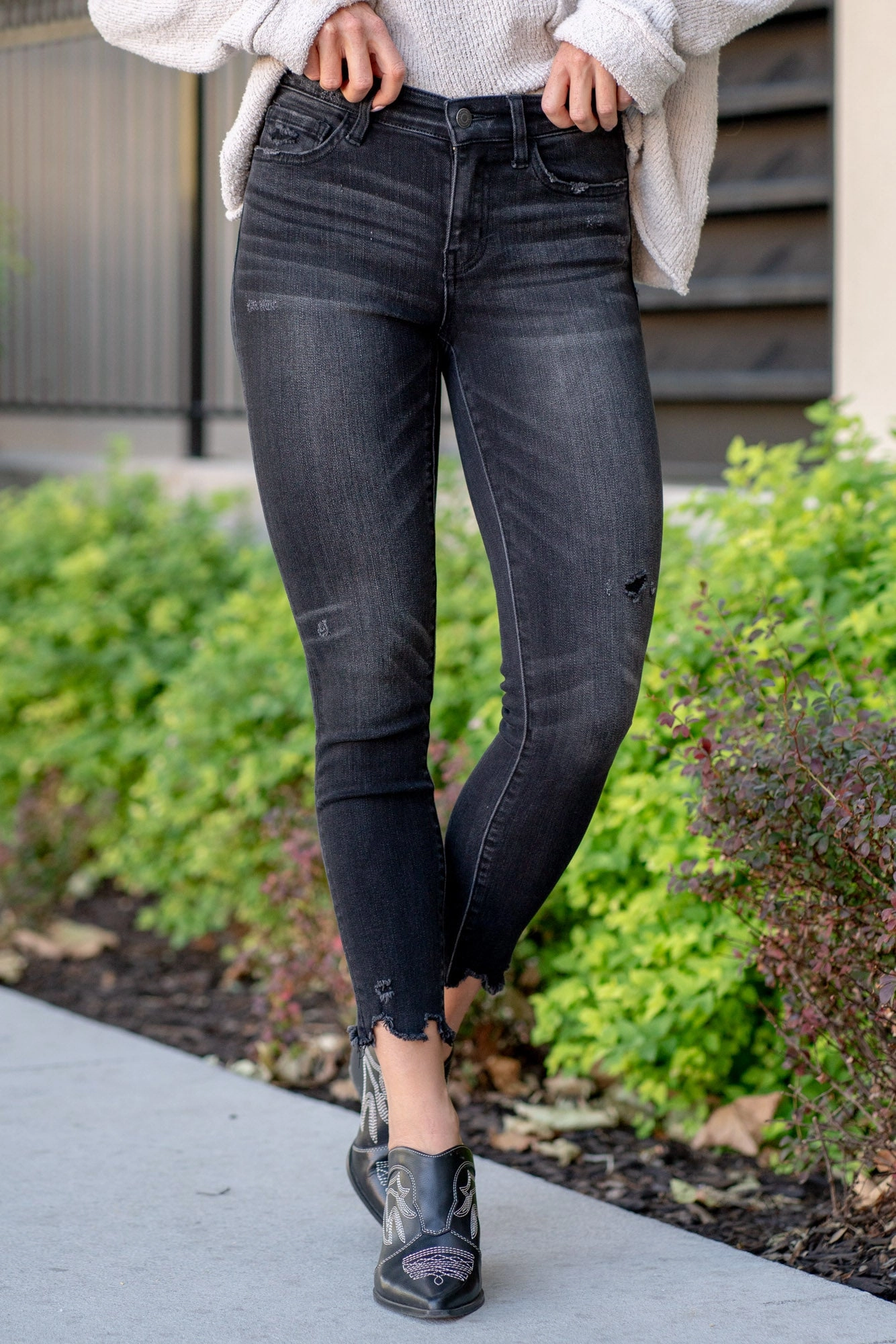 Noteworthy Mid Rise Uneven Hem Cropped Skinny Neutral Look