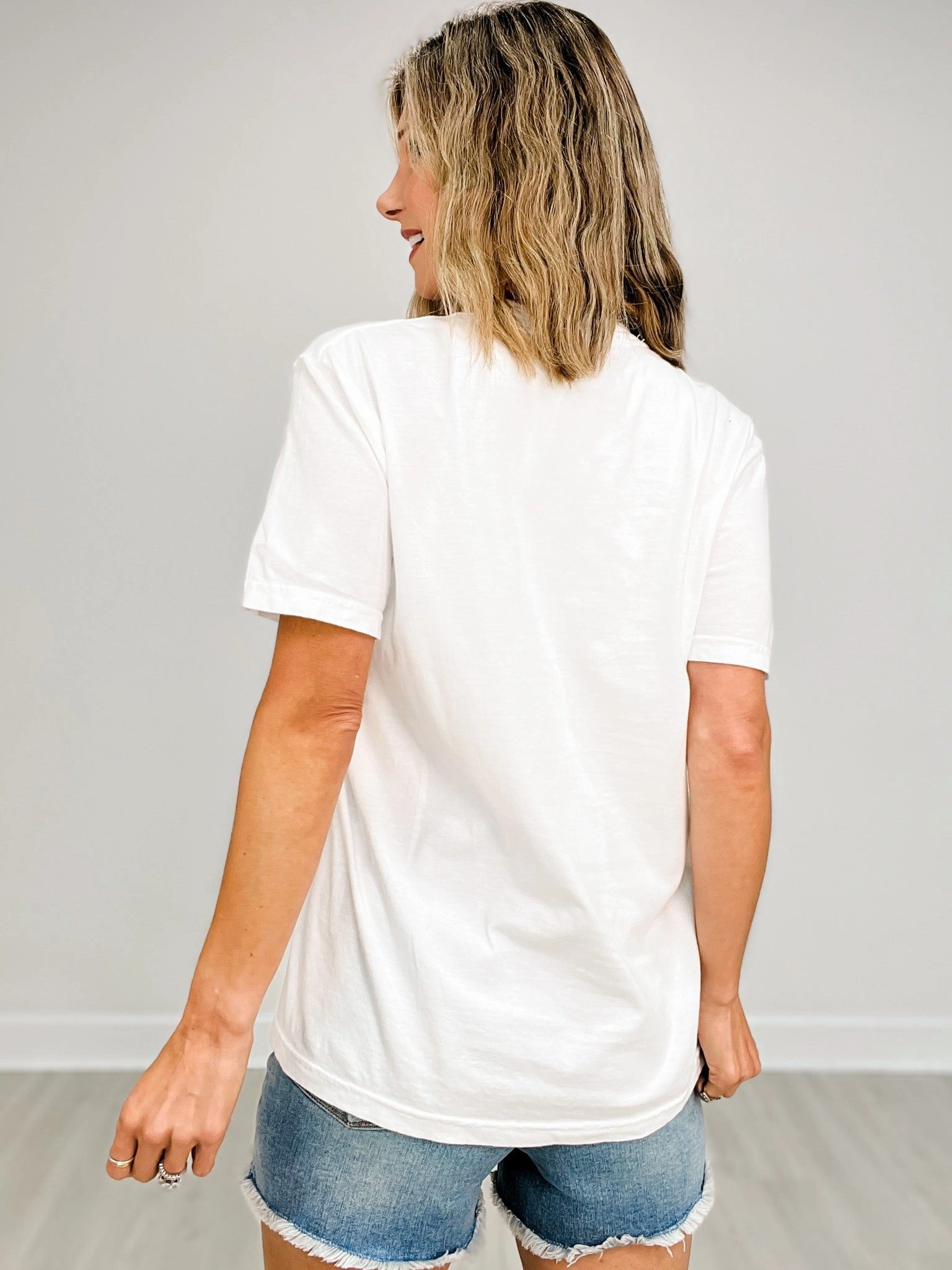 Brushstroke Flag Graphic Tee FlexibleRibbedTrims TaglessLabel