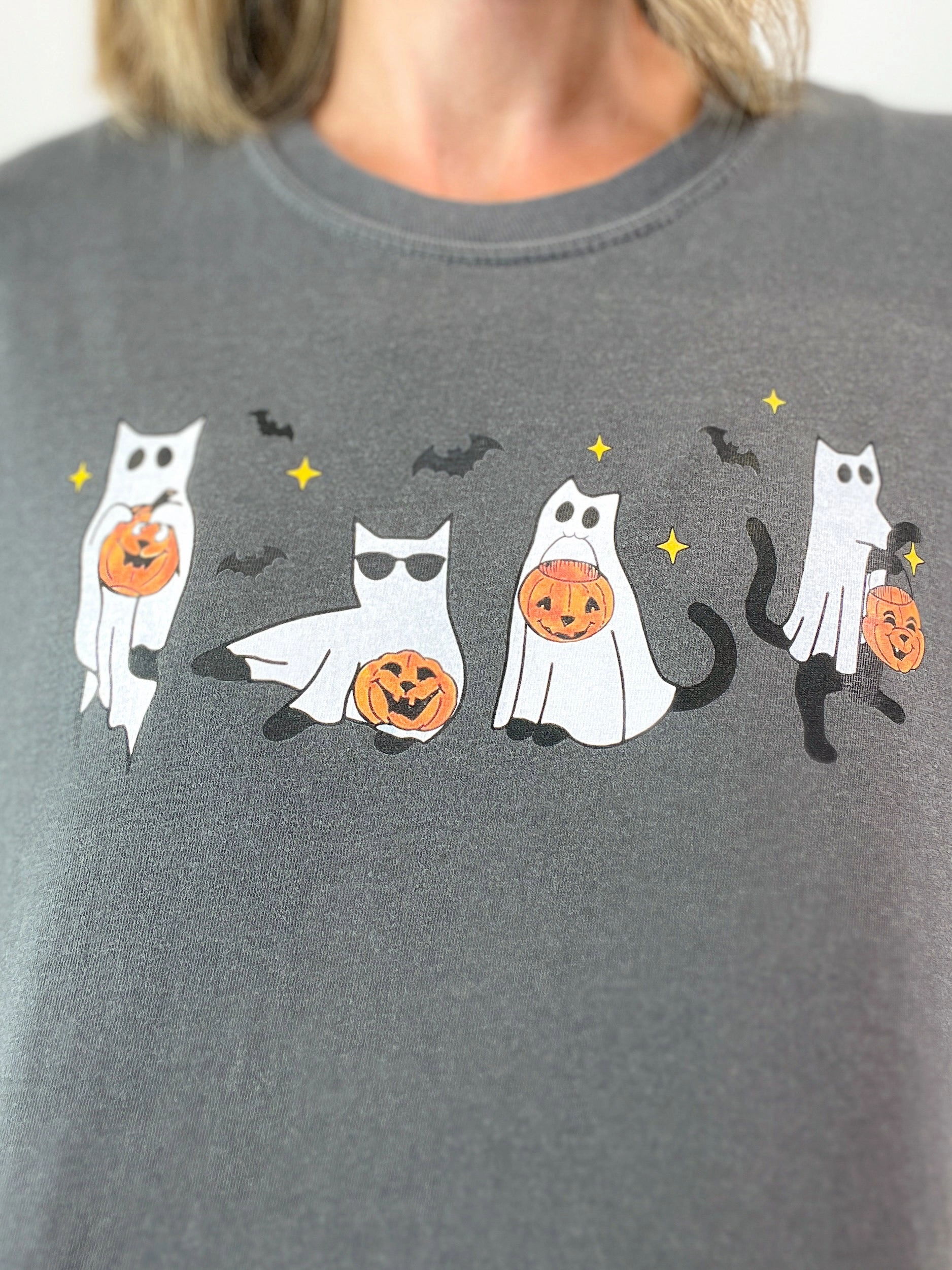 Cats Trick or Treating Graphic Top Durable Fiber Blend