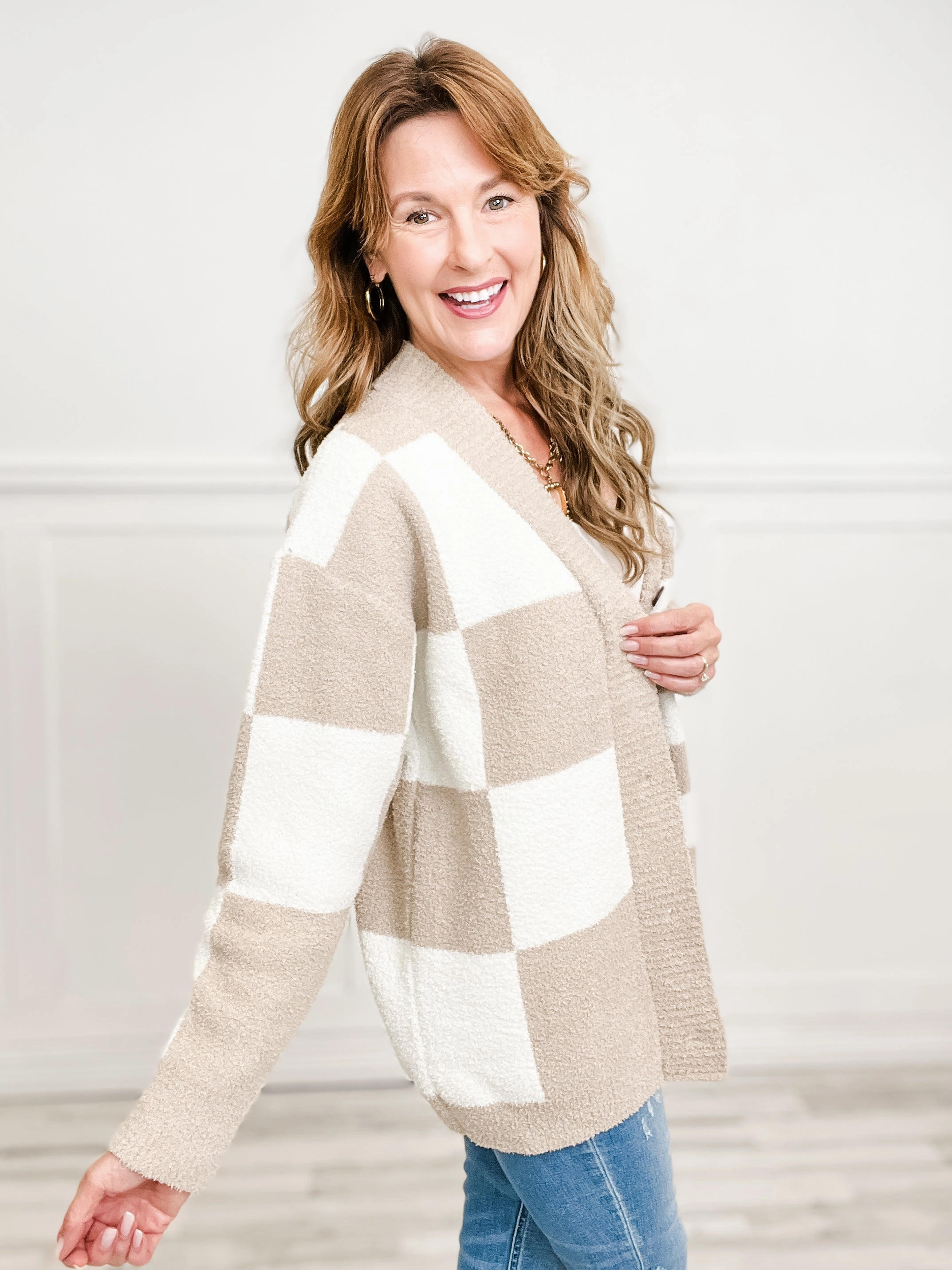 Checkered Pattern Luxury Soft Cardigan with Button Closure Breathable Fit Perfect Design