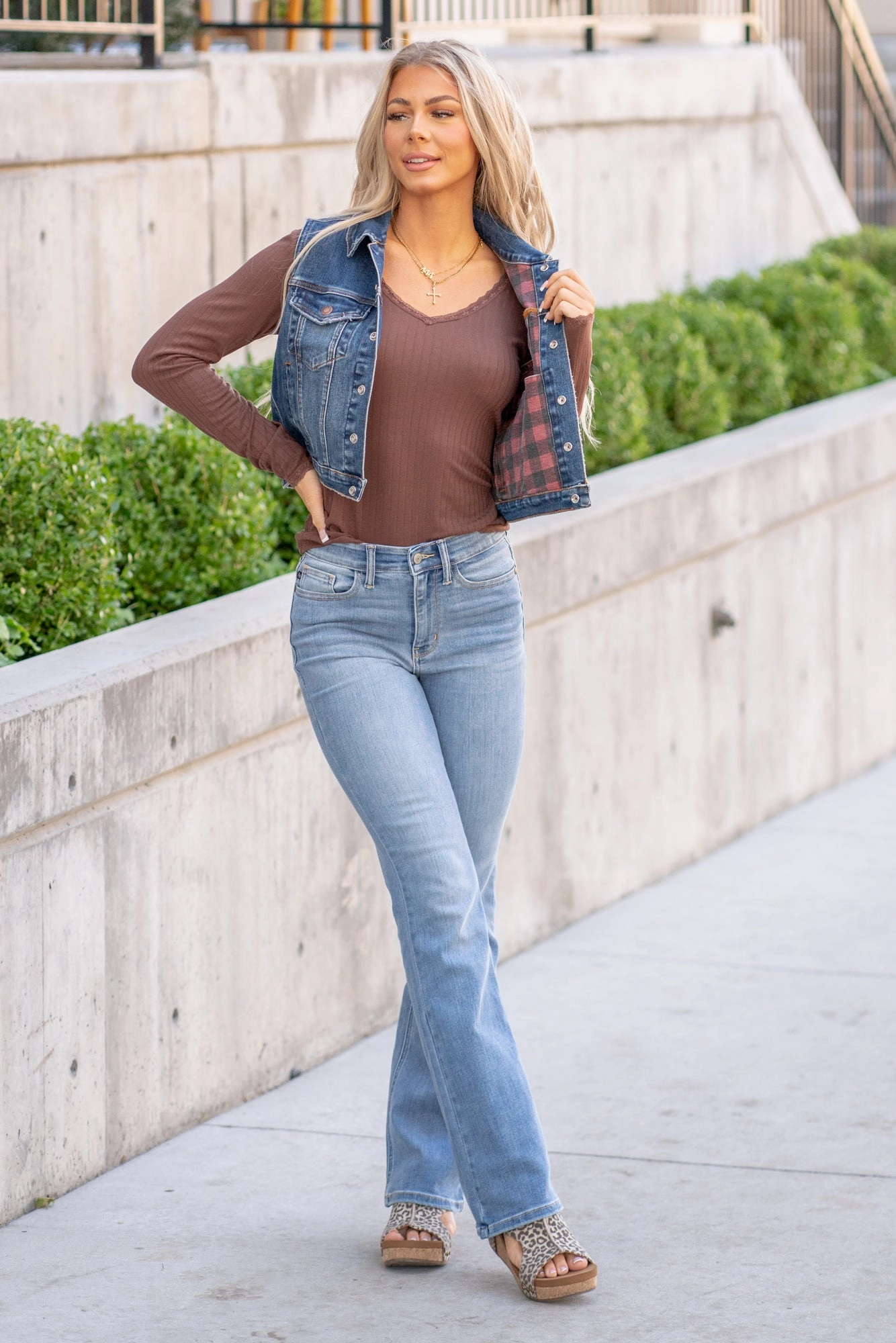 Cool Day Look Relaxed Tailoring Reversible Buffalo Flannel Print Denim Vest - Reg & Plus