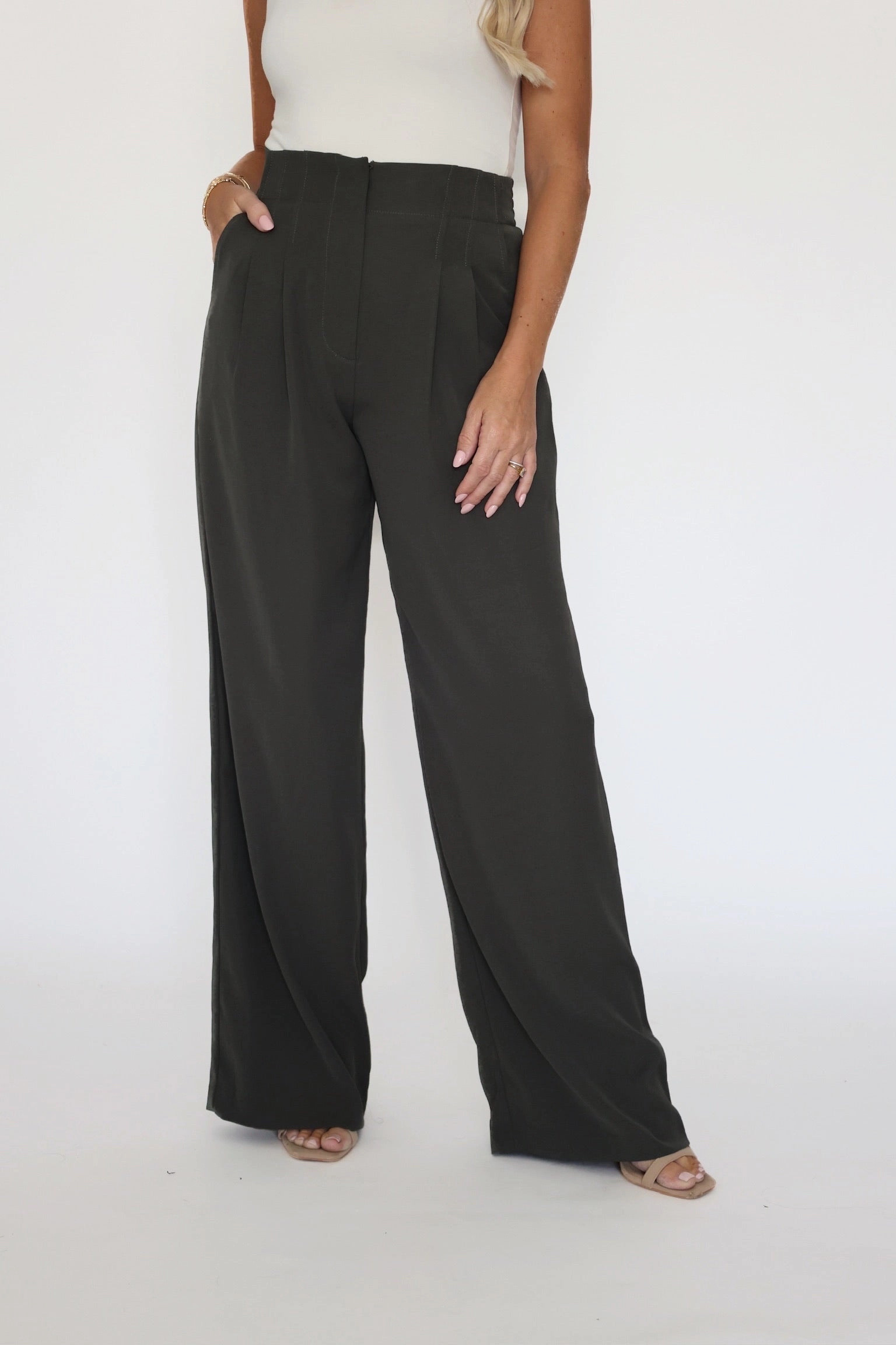 Chic Appeal Malibu Wide Leg Pants - Dark Olive