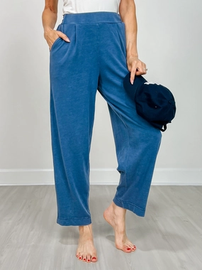 Freedom Move Slim Shape Mineral Washed Pleated Cocoon Pant in Azure Blue