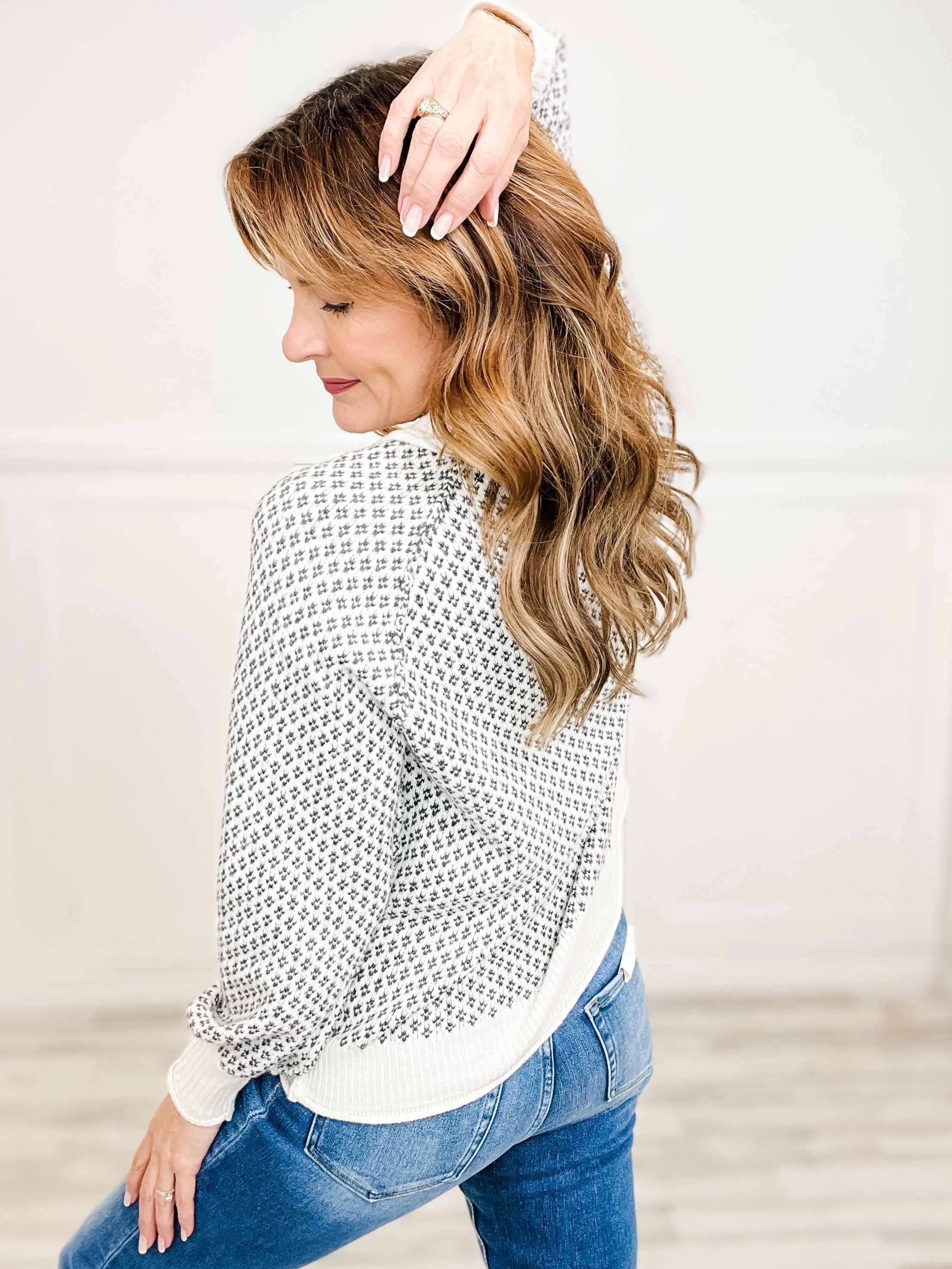 Texture Detail Crew Neck Raglan Sleeve Sweater in Charcoal Hypoallergenic Yarn Construction Easy Movement