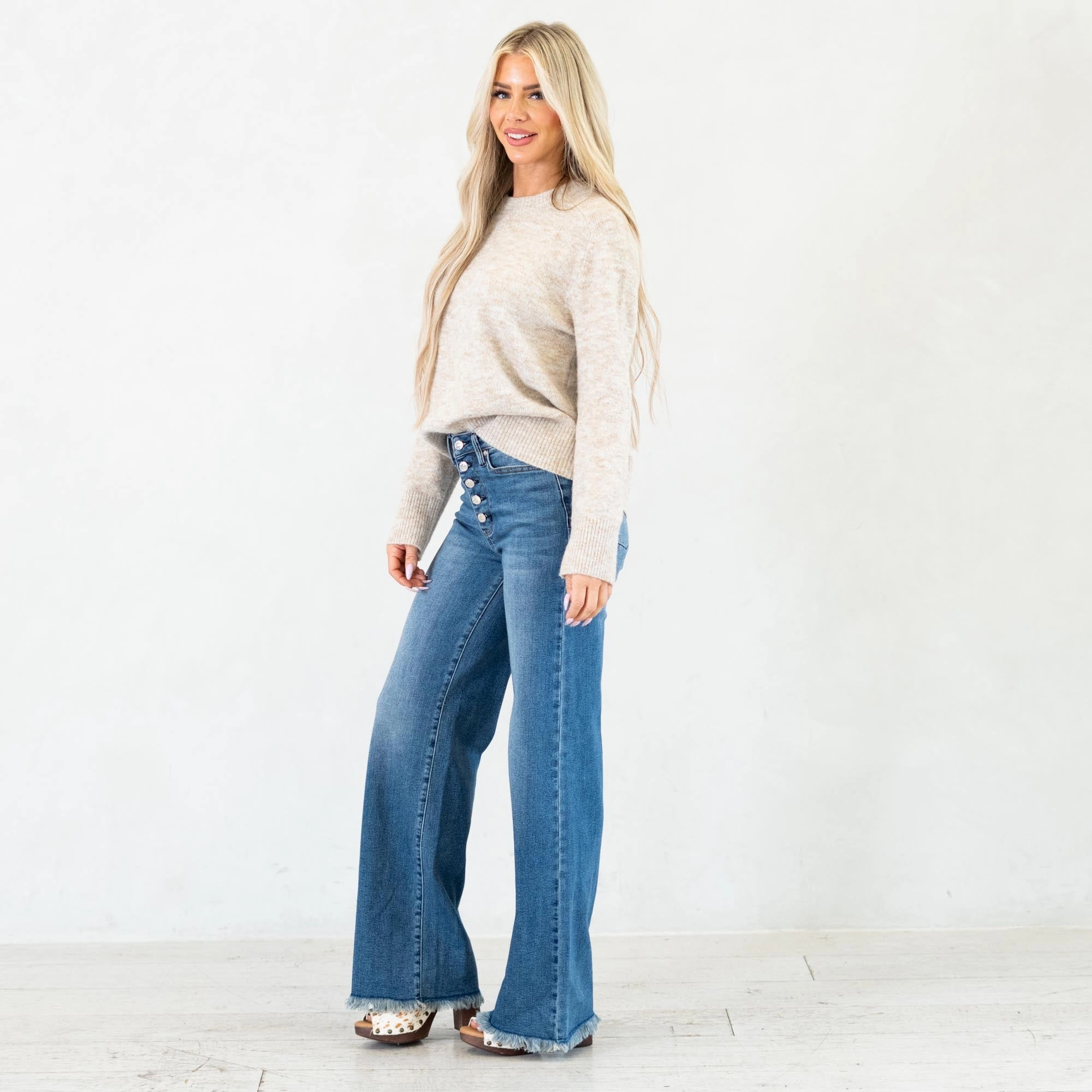Elegant Vibrant Textured Smooth Feel Judy Blue Rowan High Rise Column Straight Jeans Regular & Plus Sizes