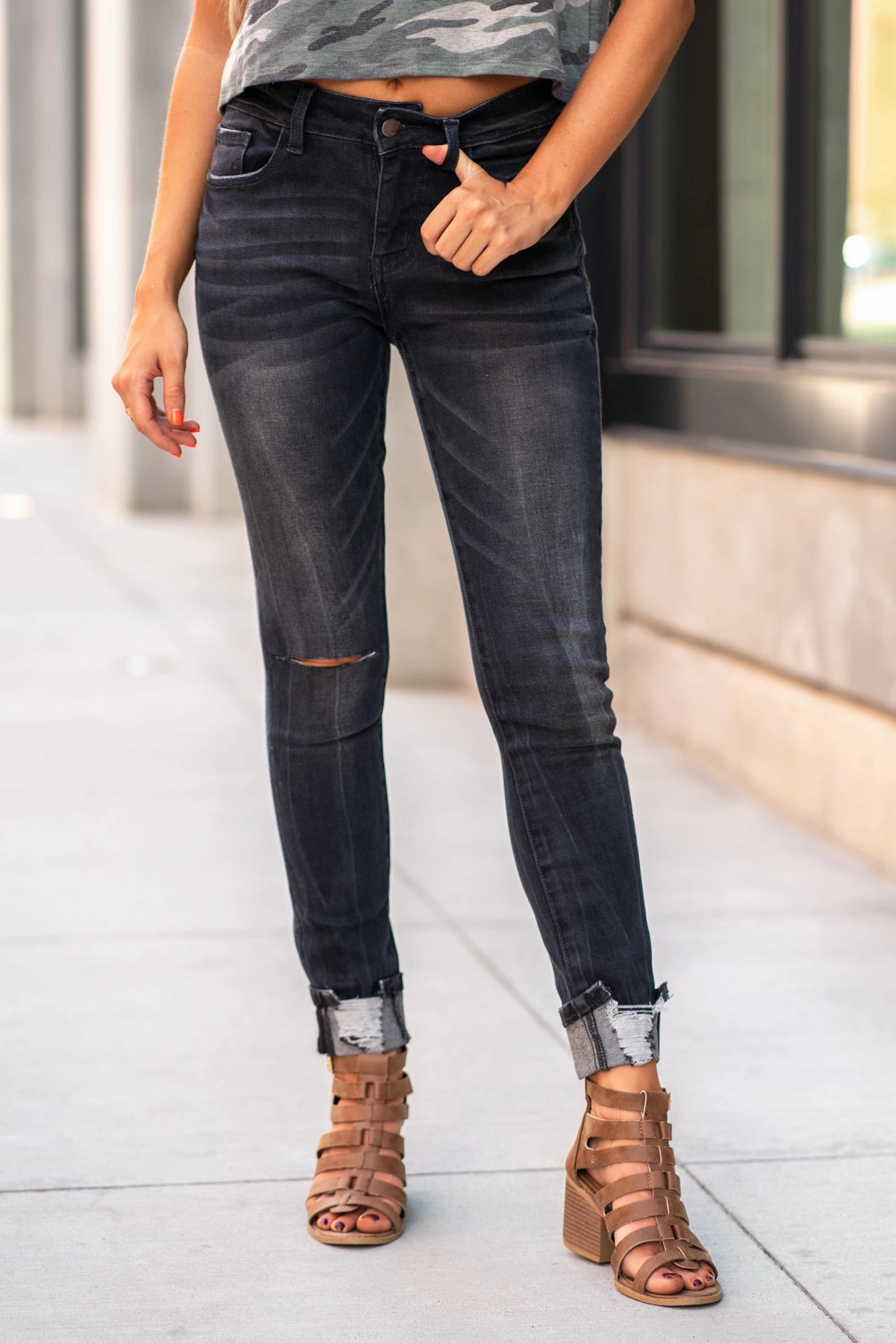 Mid Rise Distressed Skinny Softened Lining Easy Routine