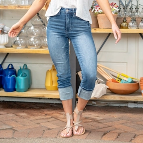 Spring Mood Outdoor Enthusiast Formal Dewdrop High Rise Tummy Control Top Capris Regular & Plus Sizes