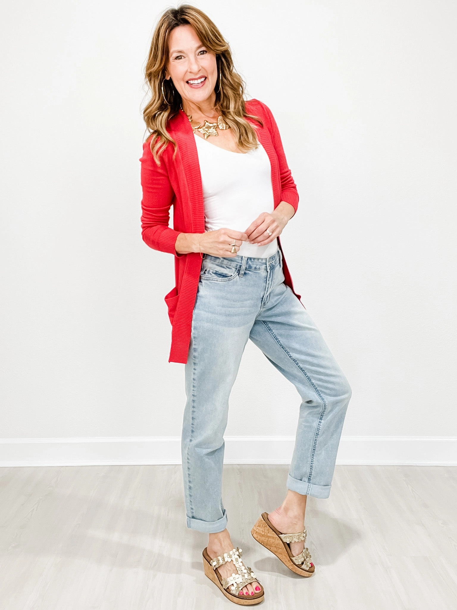 Judy Blue BLAIRE V-Front Cool Denim Cuffed Boyfriend Jeans Basic Necessity Versatile Tailoring