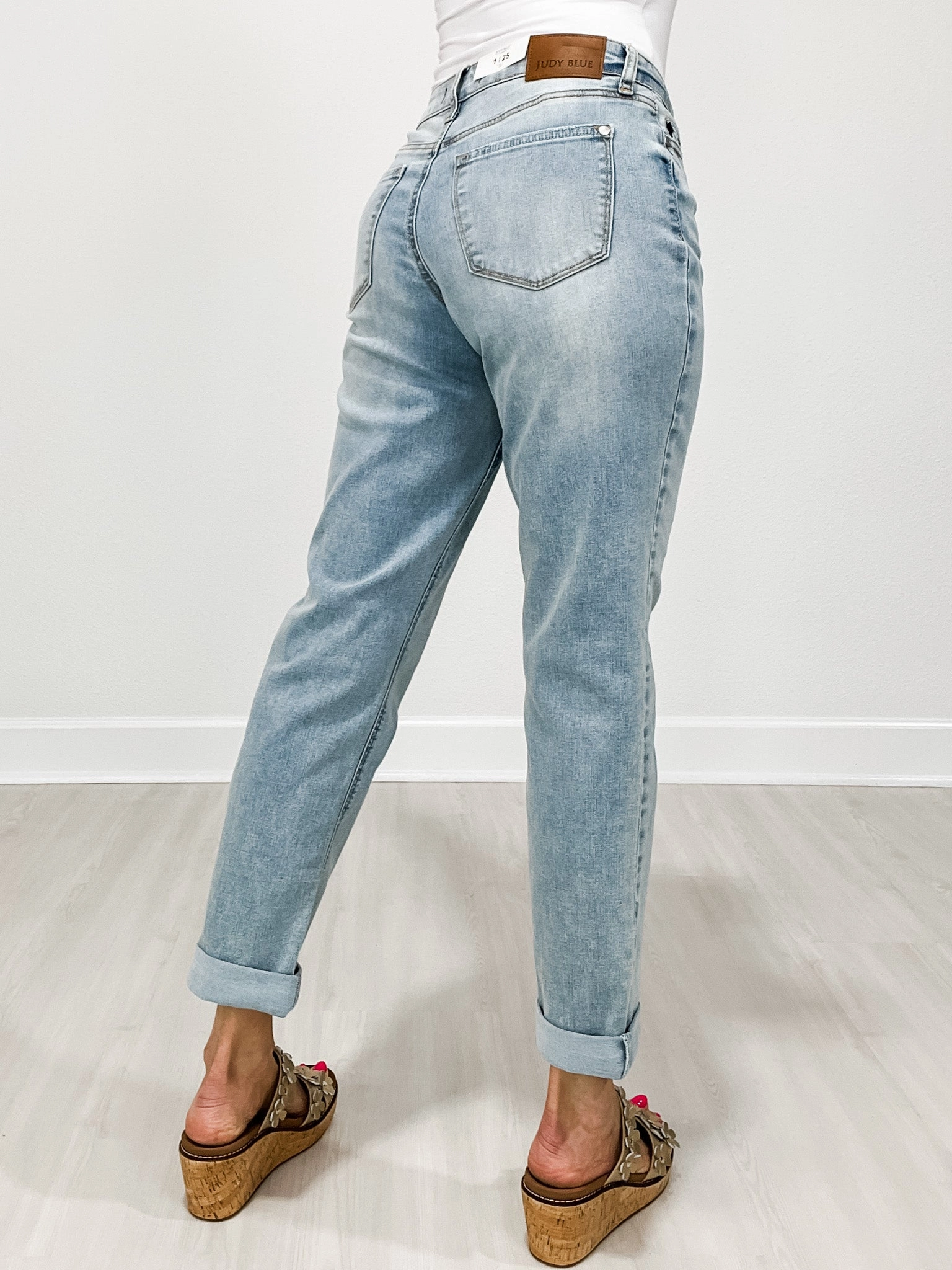 Relaxed Feel Cool Essential Judy Blue BLAIRE V-Front Cool Denim Cuffed Boyfriend Jeans