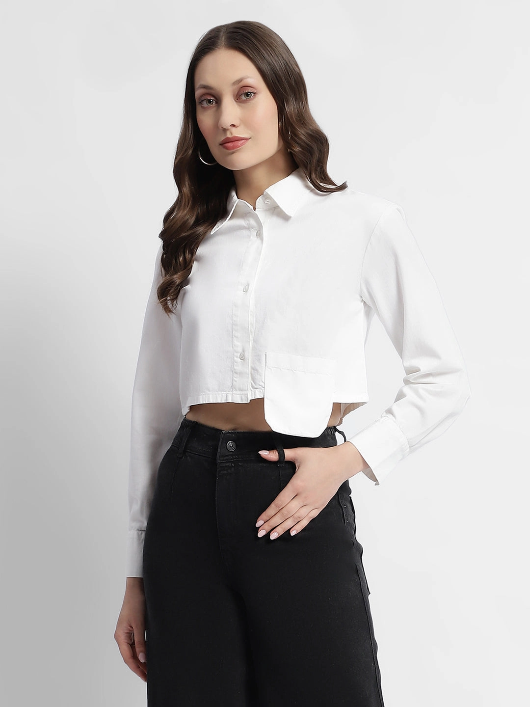 Youthful Vibe Mountain Retreat Madame White Front Flap Pocket Crop Shirt