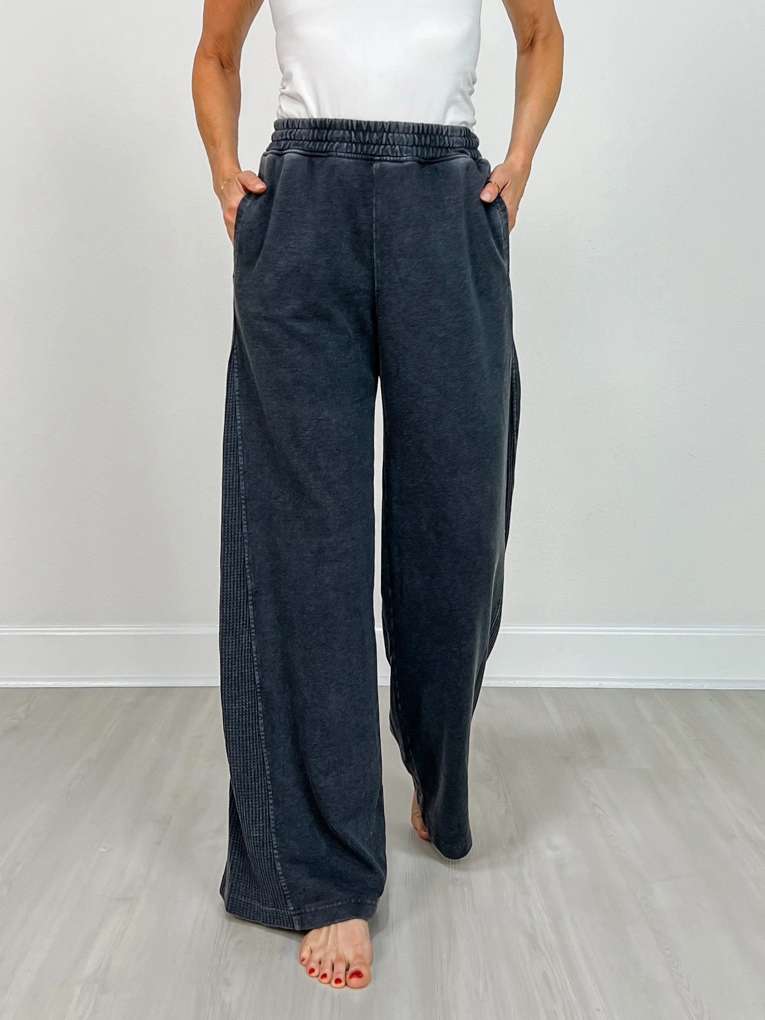 Mineral Washed Wide Leg Pant with Pockets in Black Active Performance Body Aligned