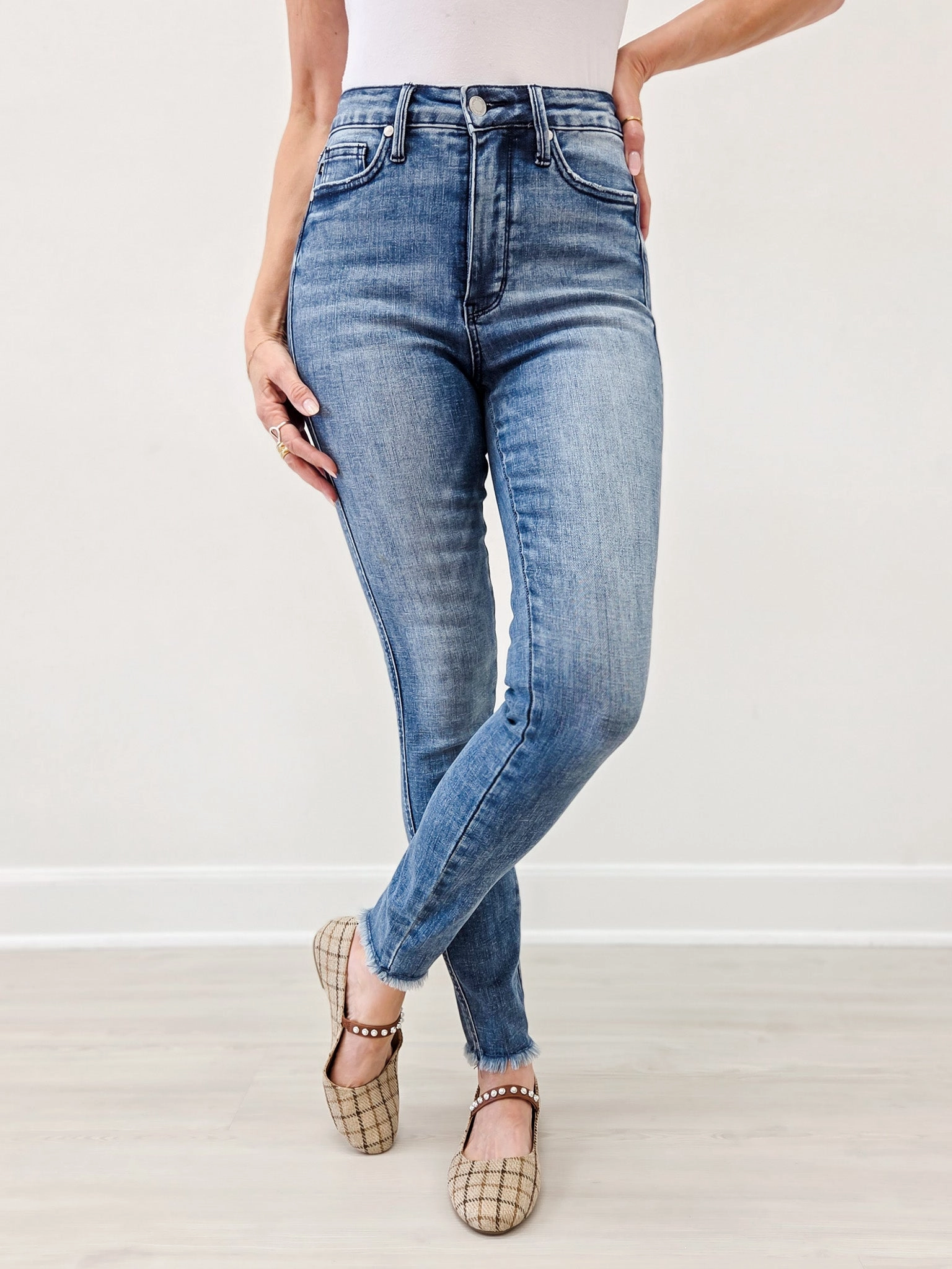 Judy Blue OPHELIA Hi-Rise Tummy Control Skinny Jeans Routine Style Trendy Evening Stroll