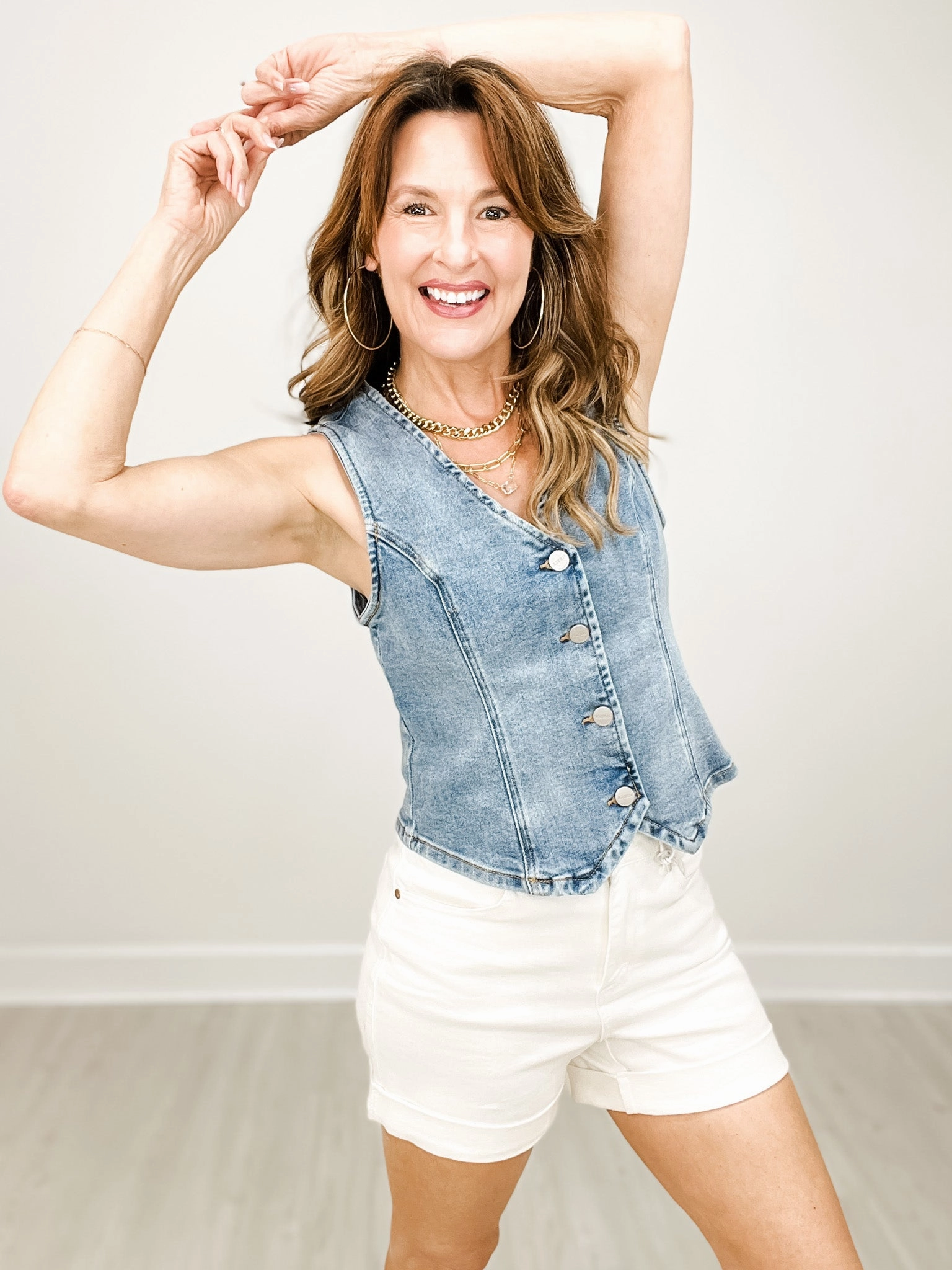 Risen V-Neck Denim Sleeveless Button Down Vest Hypoallergenic Textile WrinkleResistantWeave