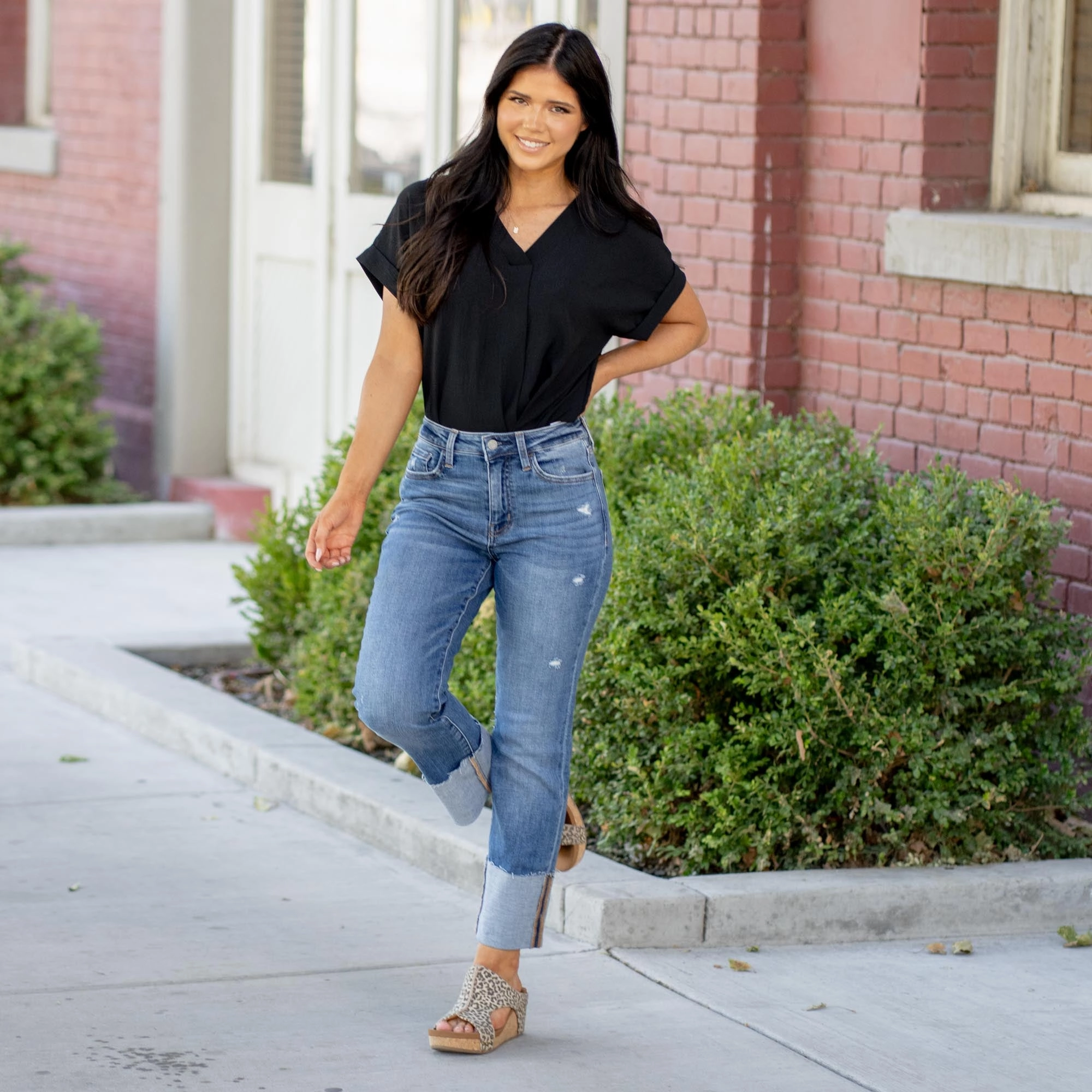 Sunny Vibes Teen Outfit Summer Vibes Clean Style VERVET Blissful Reflections High Rise Cuffed Crop Straight Jeans Medium Blue