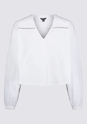 Tagless label Travel Friendly Selyse Women's Long Sleeve Crop Blouse, White - WT0117S