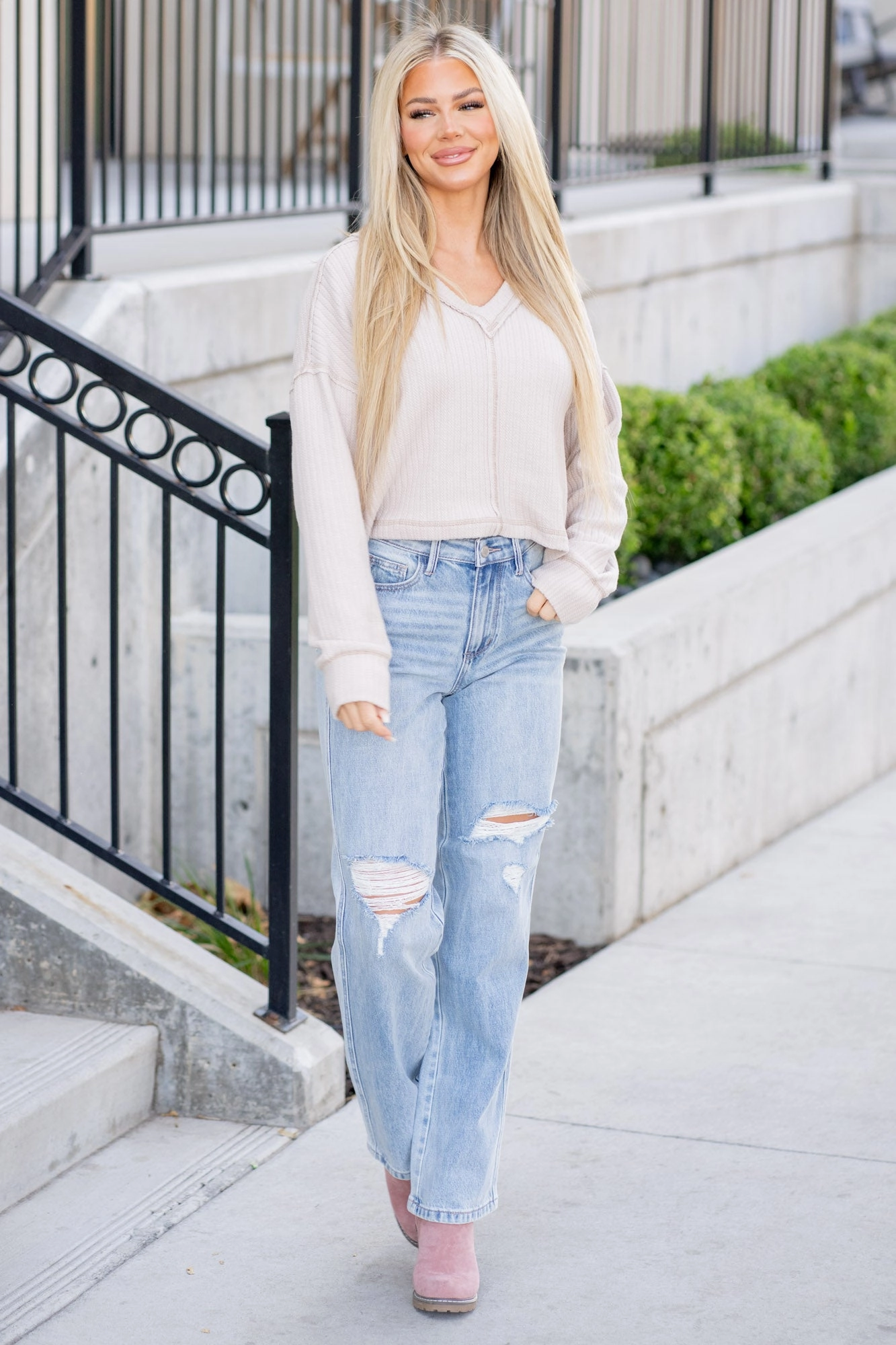 Iconic Outfit Eagle Bay High Rise 90's Magic Straight Leg Regular & Plus Sizes