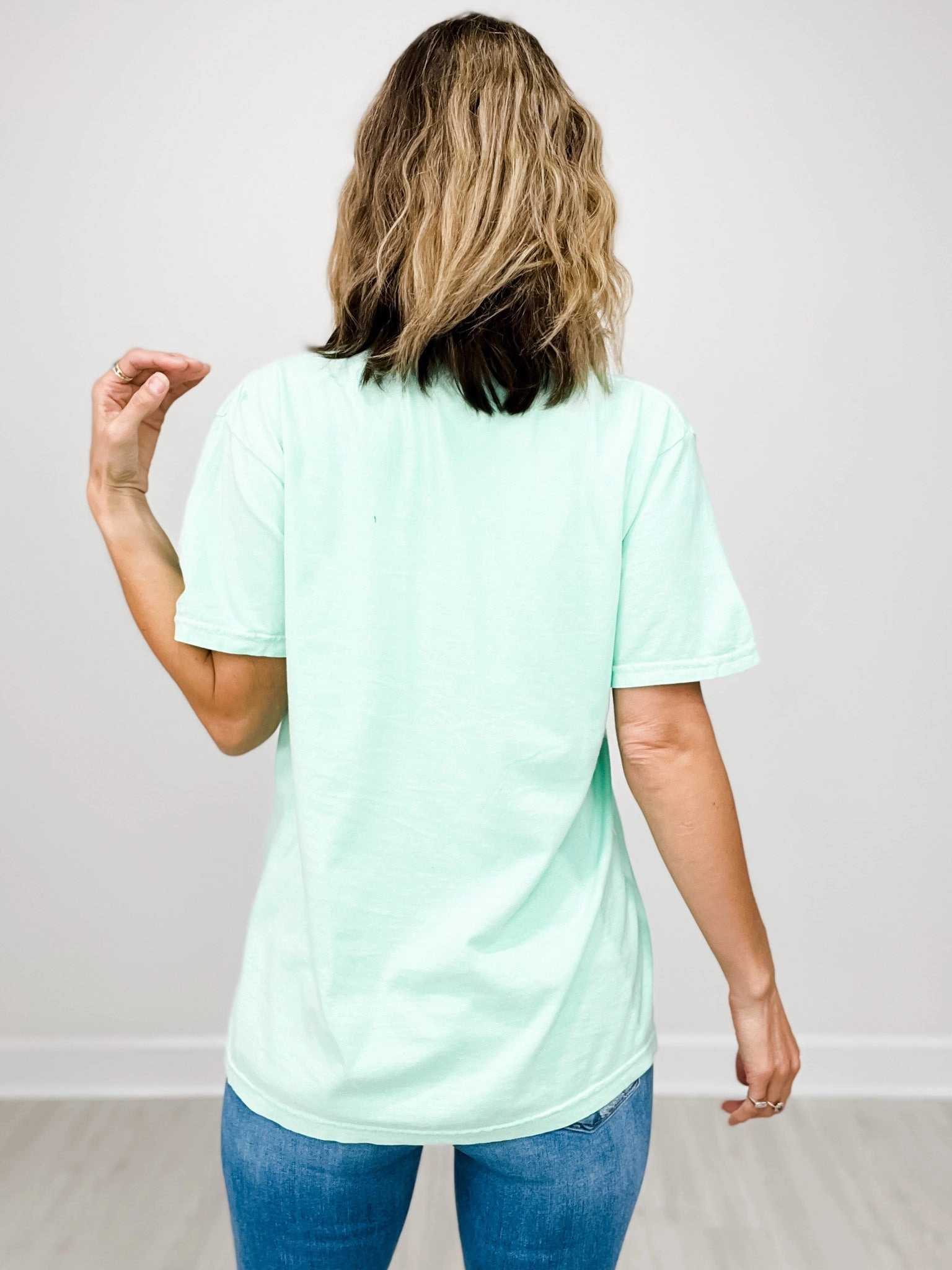 SeamlessSidePanels Emma Lou's Boutique Spring Graphic Tee