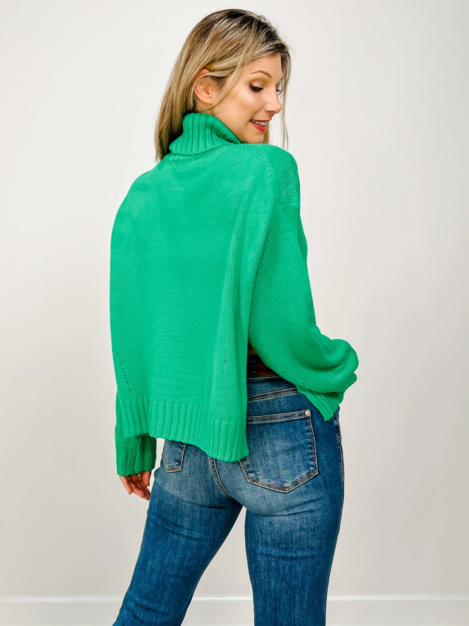 Solid High Neck Long Sleeve Loose Fit Knit Sweater Ergonomic Sleeve Shape