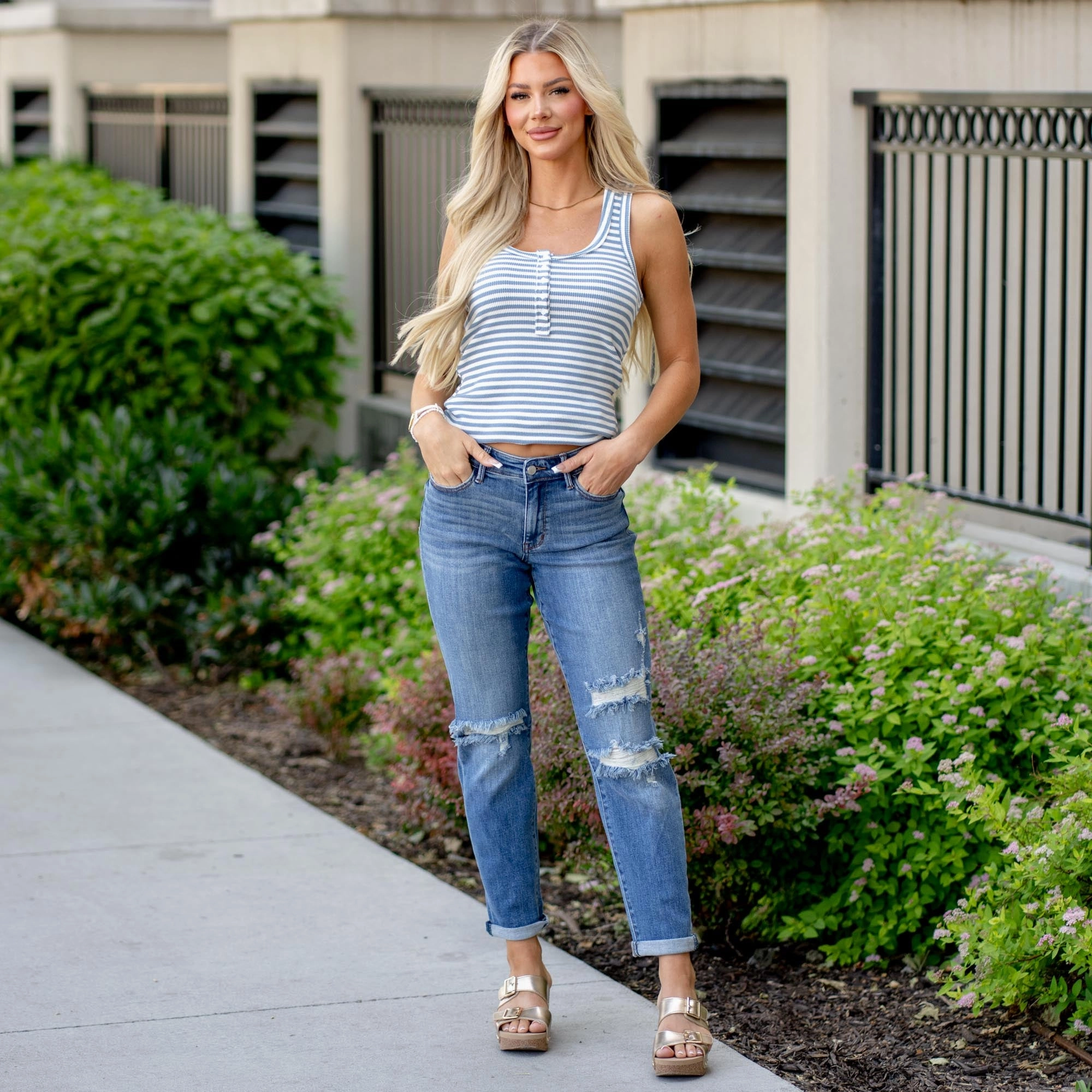 Harlow Mid Rise Distressed Boyfriend Regular & Plus Sizes Unisex Wear Classic Professional Wear Sleek Waist