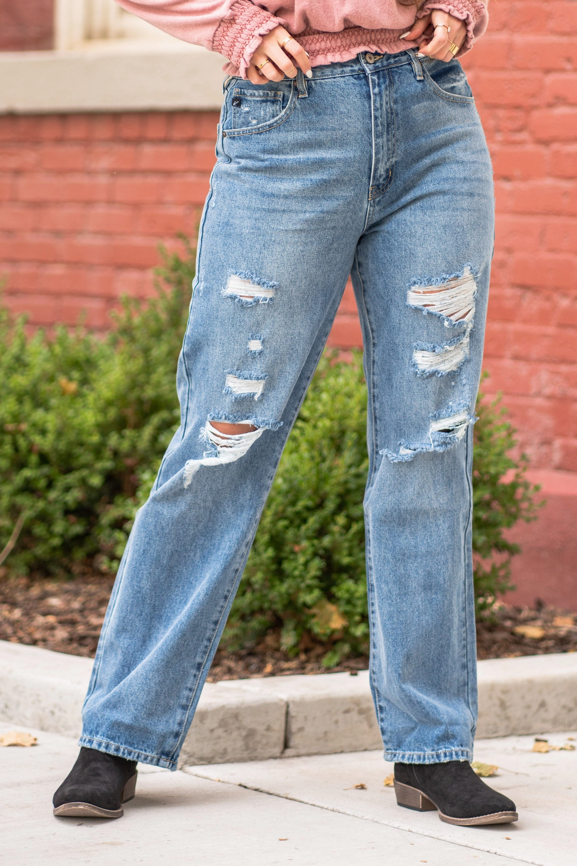 Henderson High Rise 90's Baggy Athlete Fit Holiday Vibes City Walk Autumn Days Lightweight