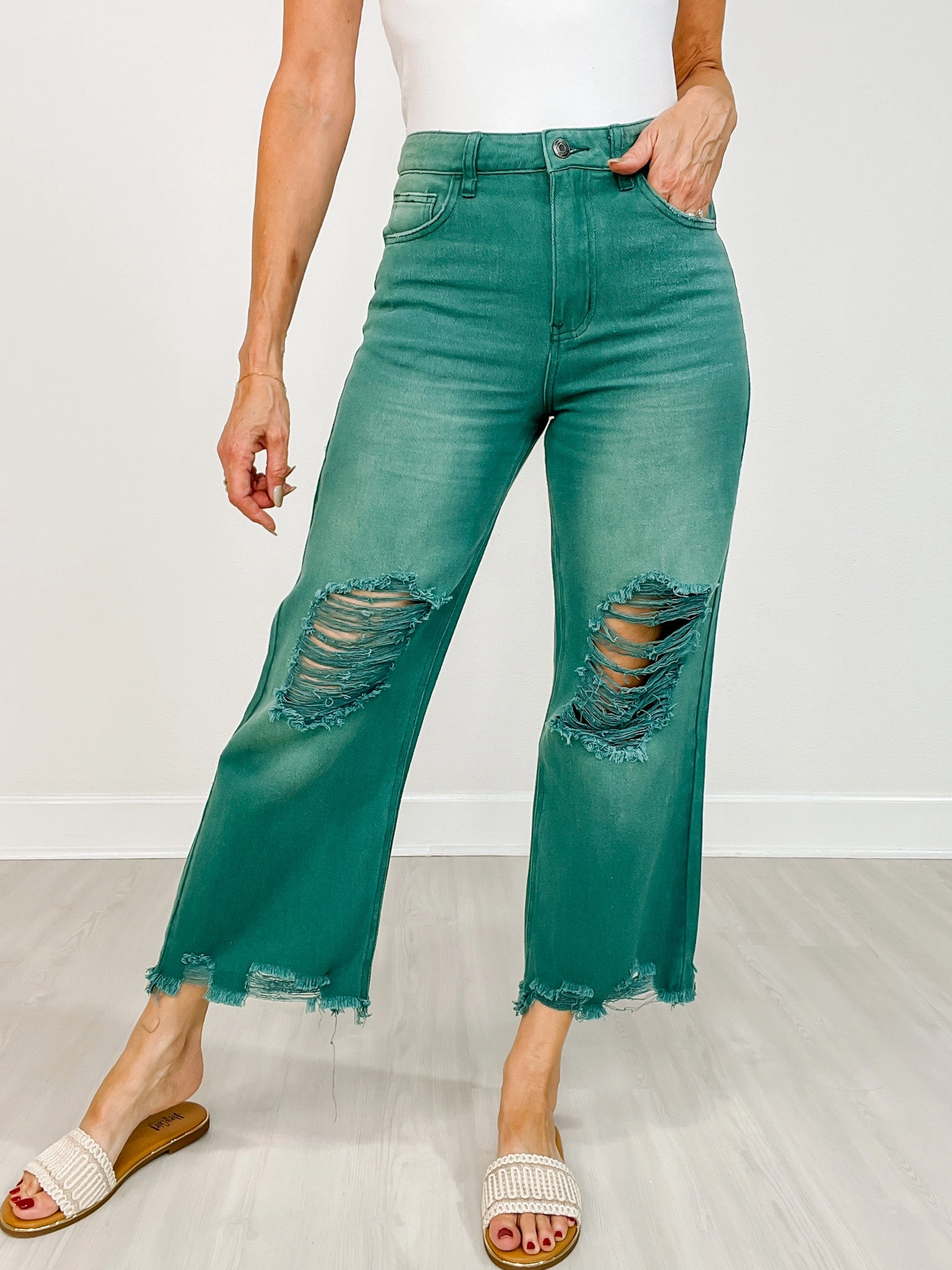 Mid-rise fit RuggedDurability High Rise Distressed Light Weight Wide Leg Jeans