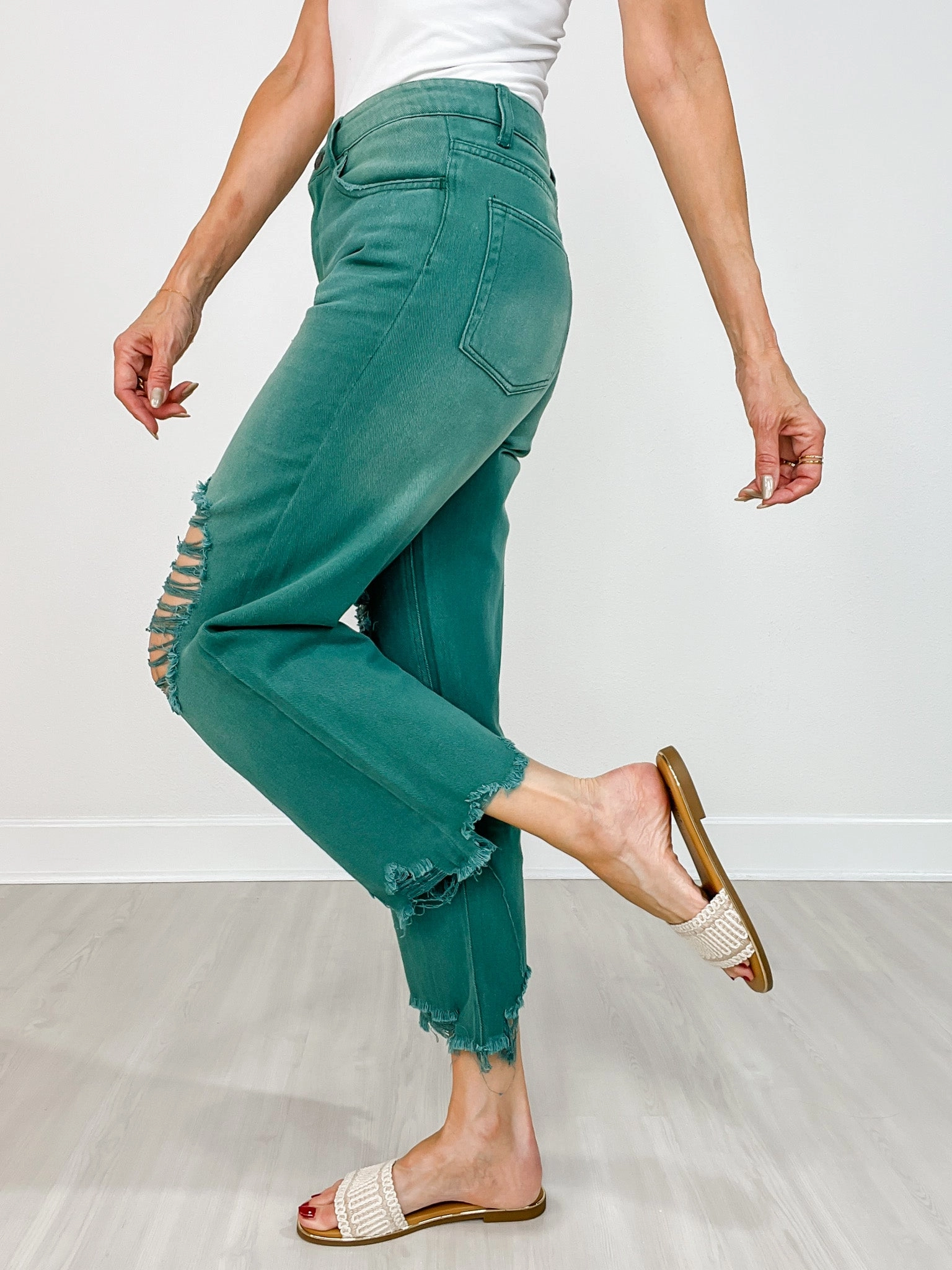 High Stretch Fit High Rise Distressed Light Weight Wide Leg Jeans