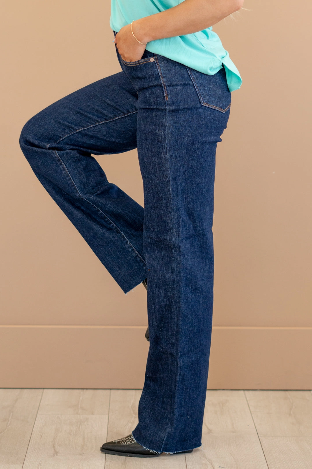 High Rise Vintage Back Darts Detail Straight Durable Athlete Fit Travel Outfit Common Outfit