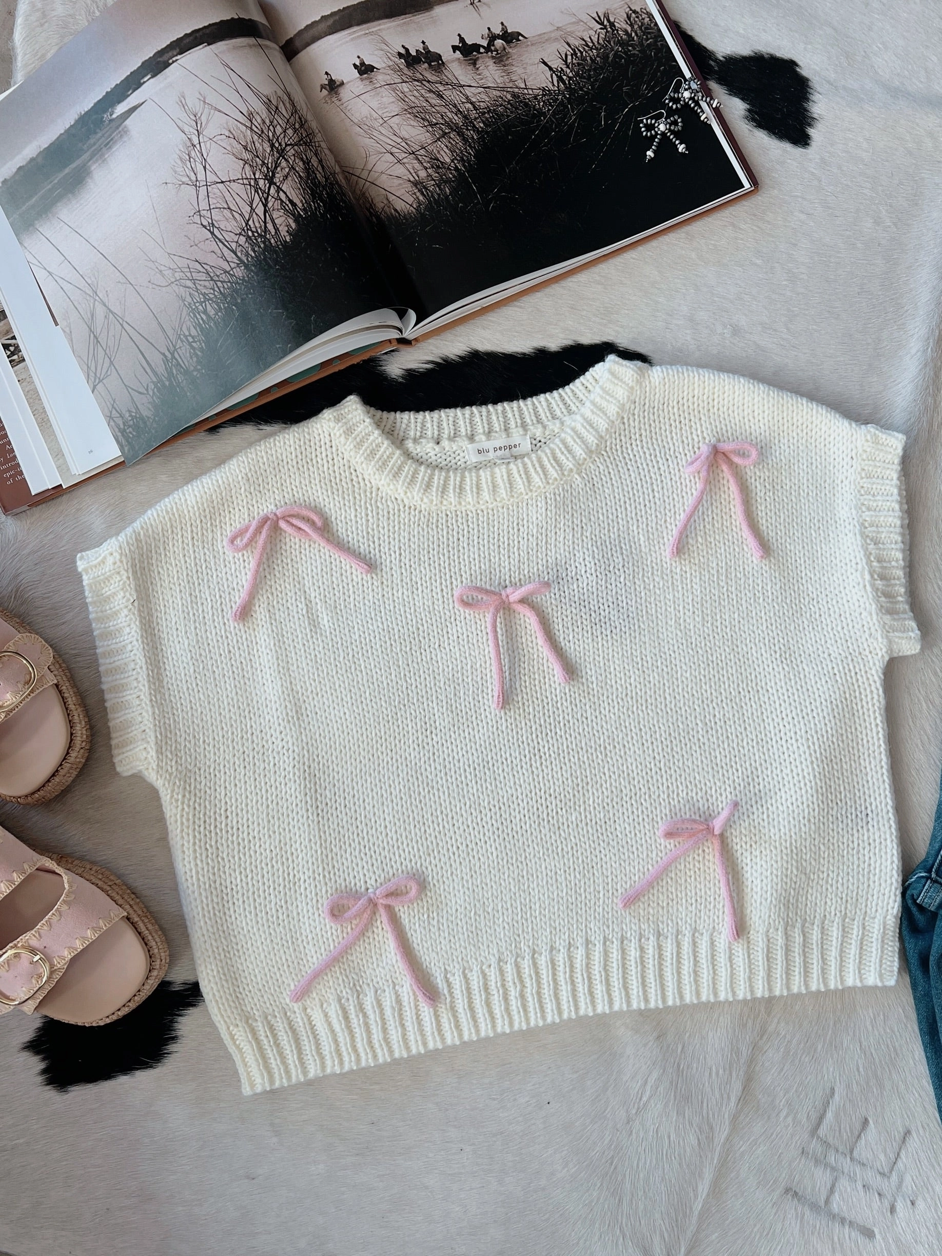 Bow Detail Short Sleeve Knit Pullover - 2 Colors Regular Fit Basic Sweatshirt