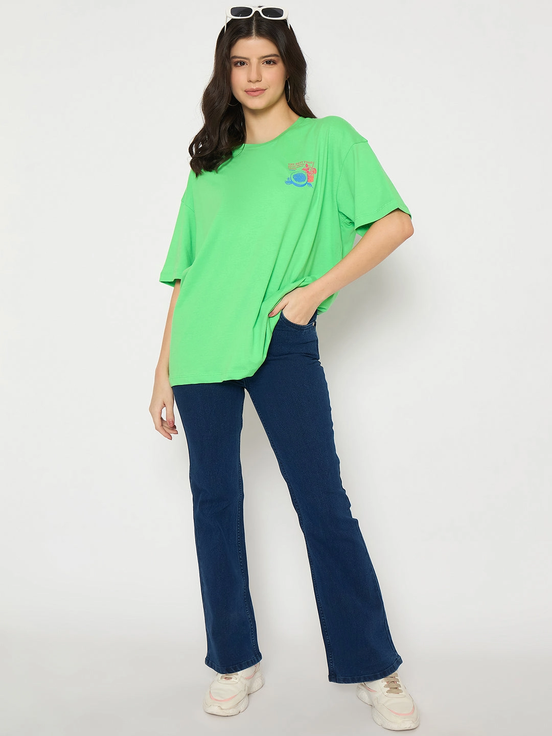 Madame Print Detailing Round Neck Green Cotton T-shirt Ventilated Panel Design Anti Pill Surface