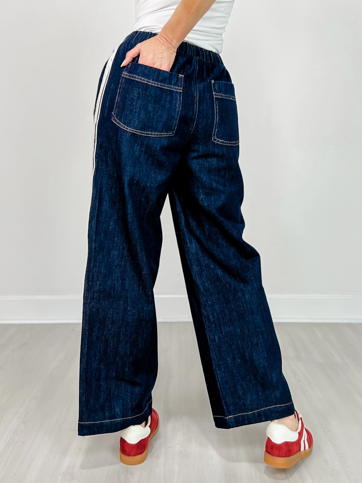 Stay Dry Wide Leg Pants With Side Lace Trim And Piping