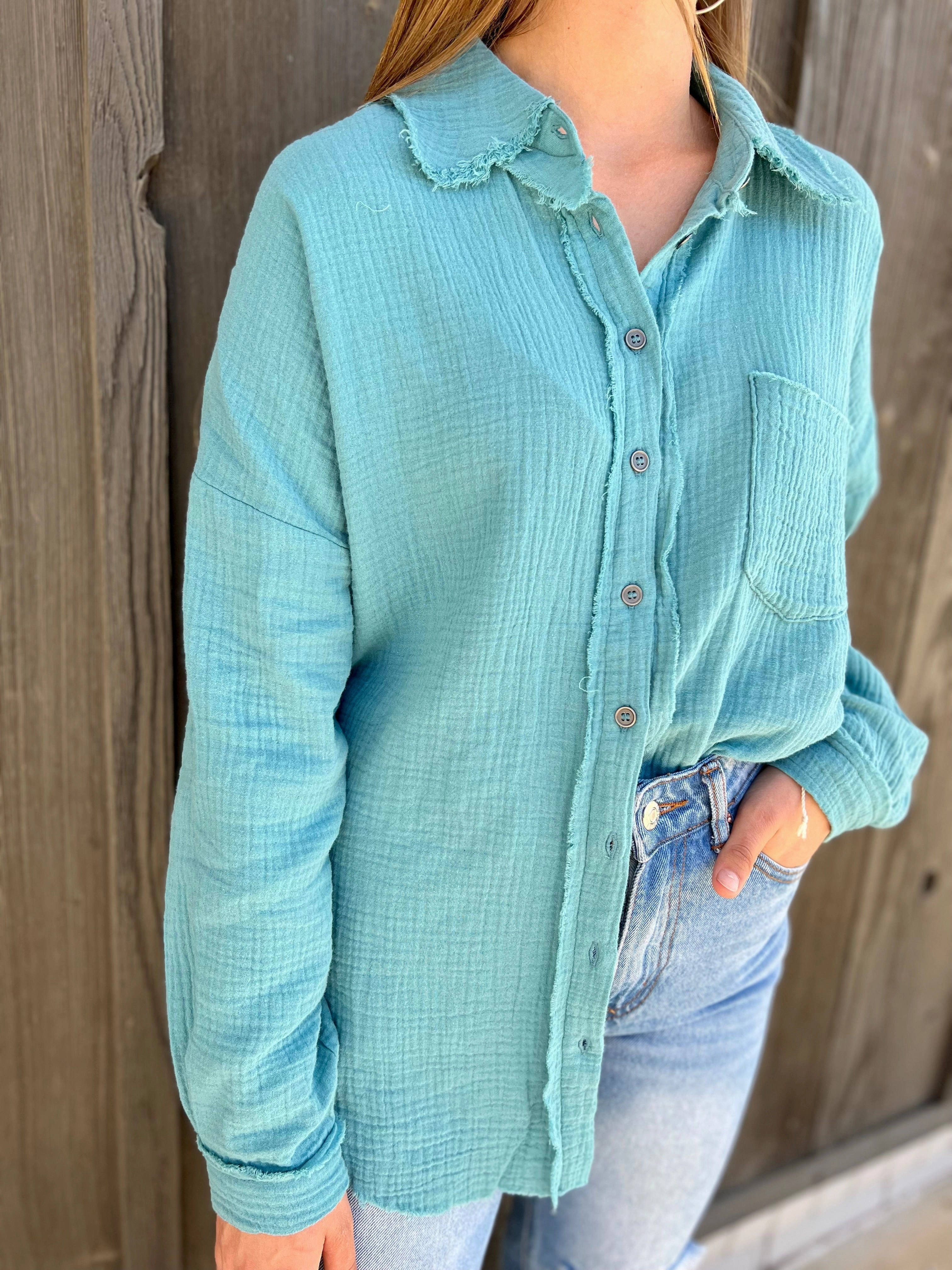 In Her Teal Gaze Top Drop Shoulder Odor Resistant Technology