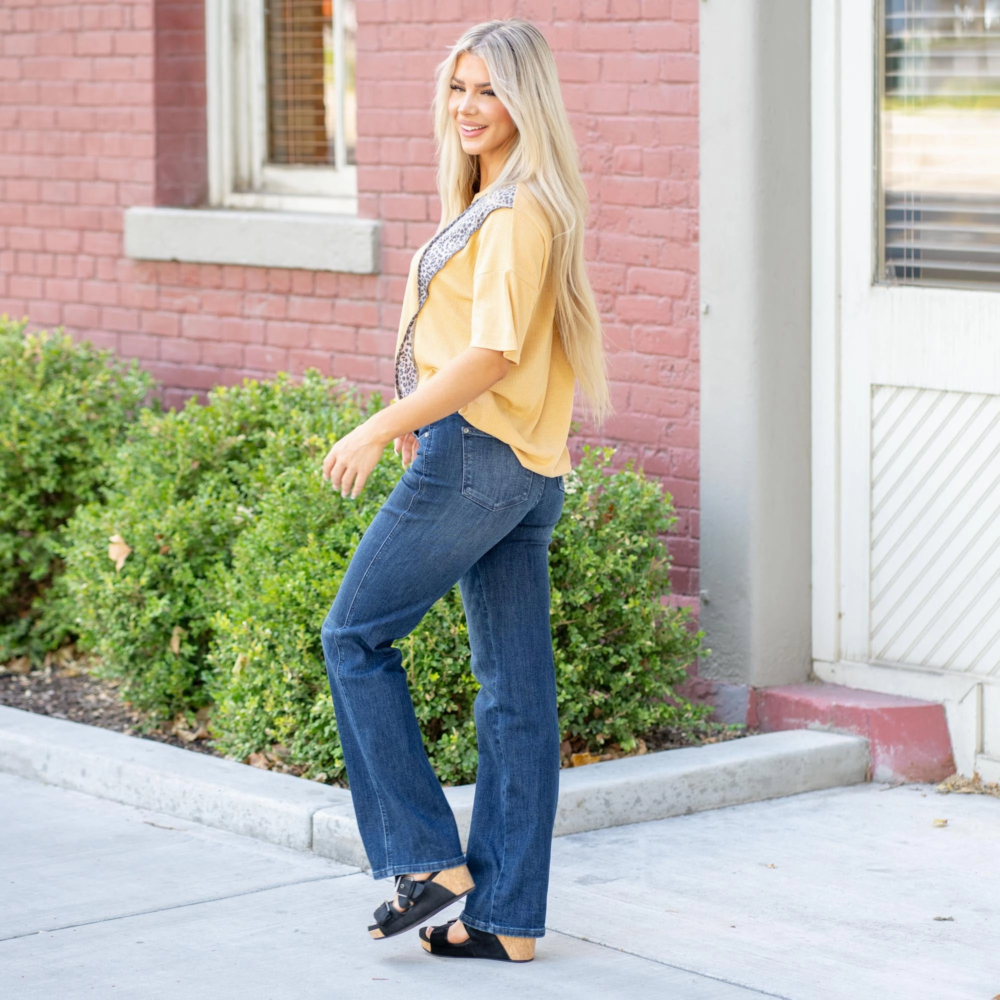 Classic Wear Slim Judy Blue Hear Me Out Mid Rise Tummy Control Top Straight Leg Regular & Plus Sizes Dark Blue Wash