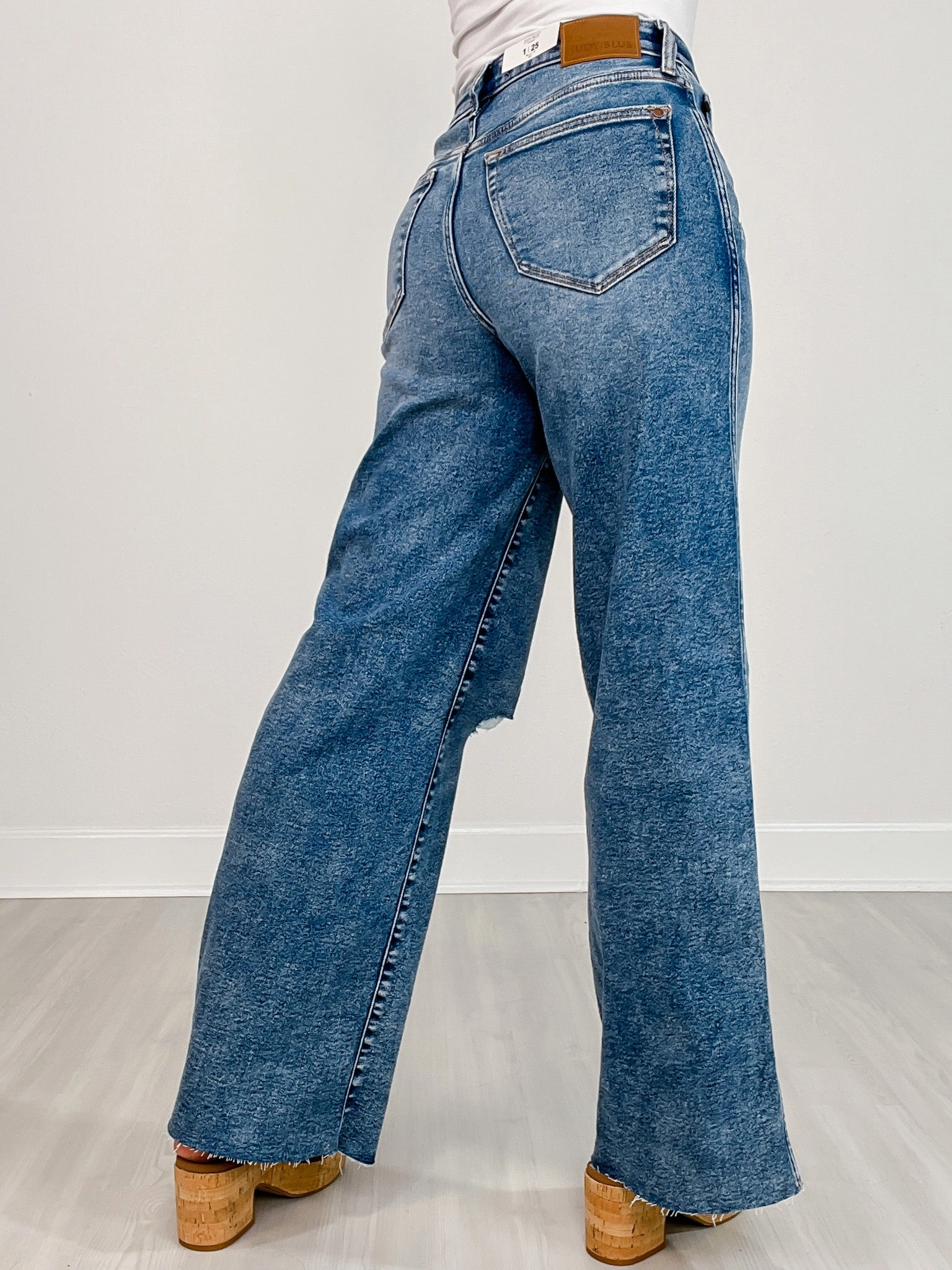 Textured Versatile Shopping Day Judy Blue INDIGO RUSH High Rise Wide Leg With Slight Distressing Jeans