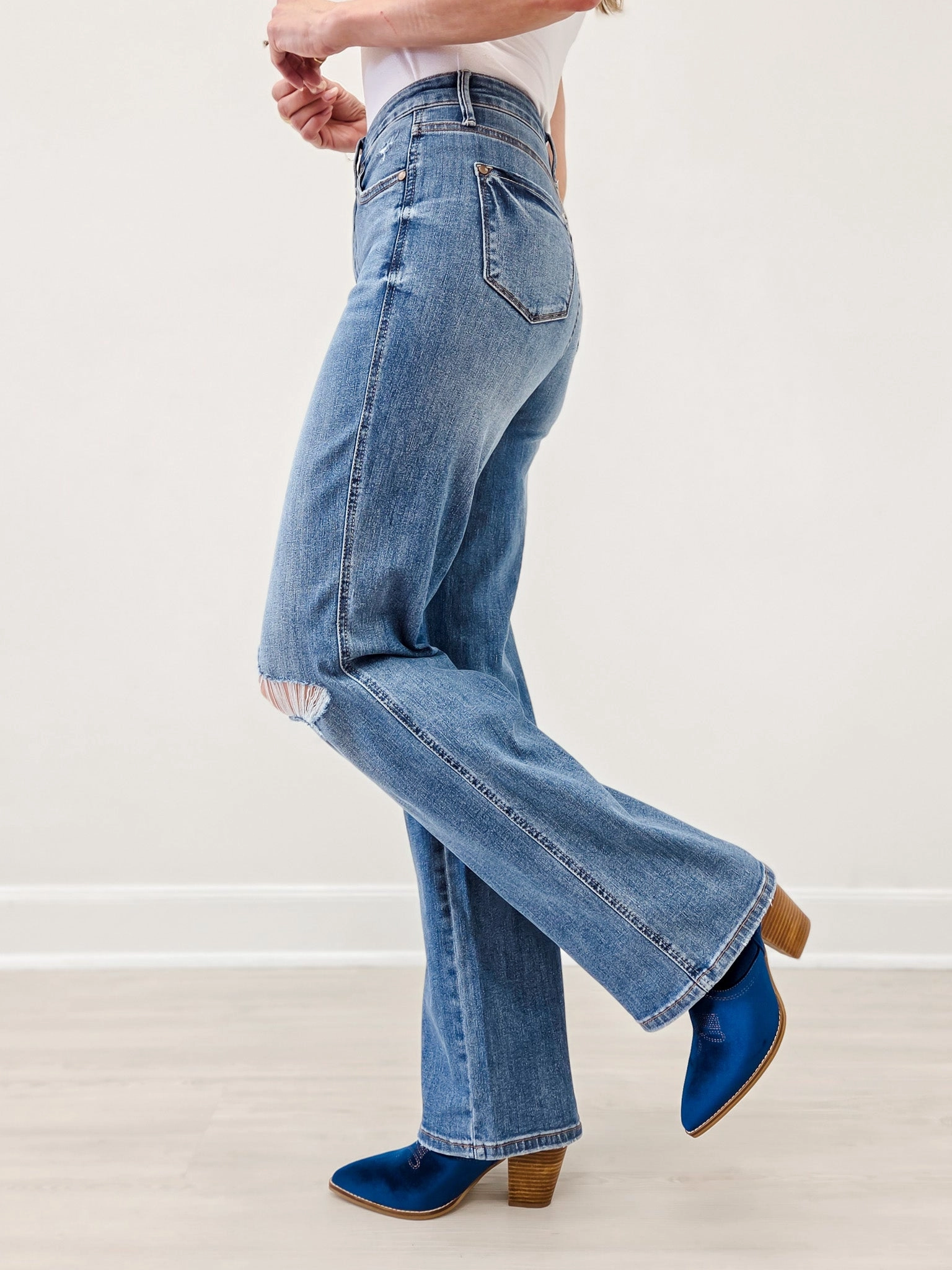 Judy Blue MADDY High Waist Tummy Control Knee Destroy Straight Jeans Flexible Waistband