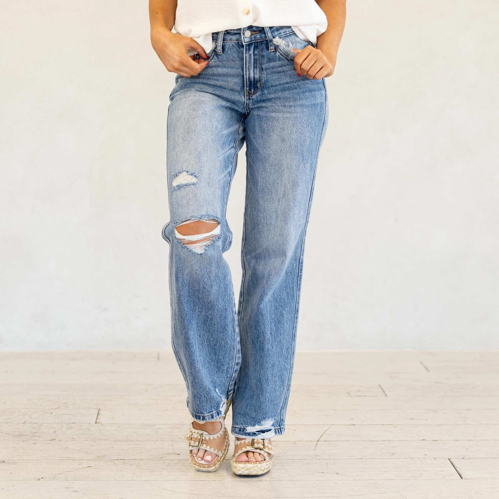 Professional Wear Premium Winter Warmth Judy Blue Rebel Muse 90??s Straight Destroy Straight Leg Regular & Plus Sizes