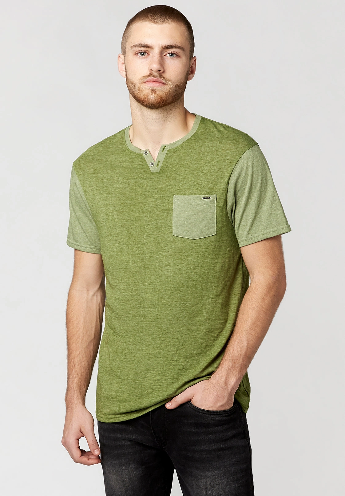 Eco Friendly Blend Kaddy Men's T-Shirt with Tonal Trim in Green - BM23555