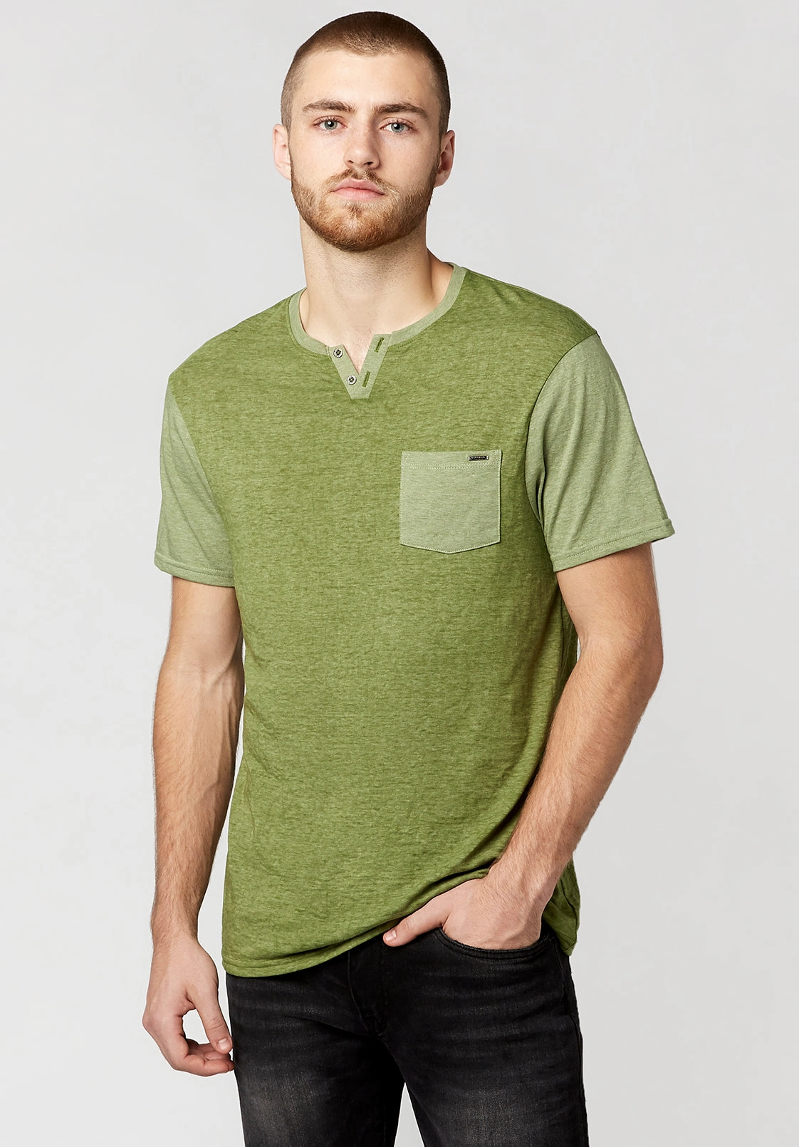 Kaddy Men's T-Shirt with Tonal Trim in Green - BM23555 Ethically Sourced Yarn Wrinkle Resistant Weave