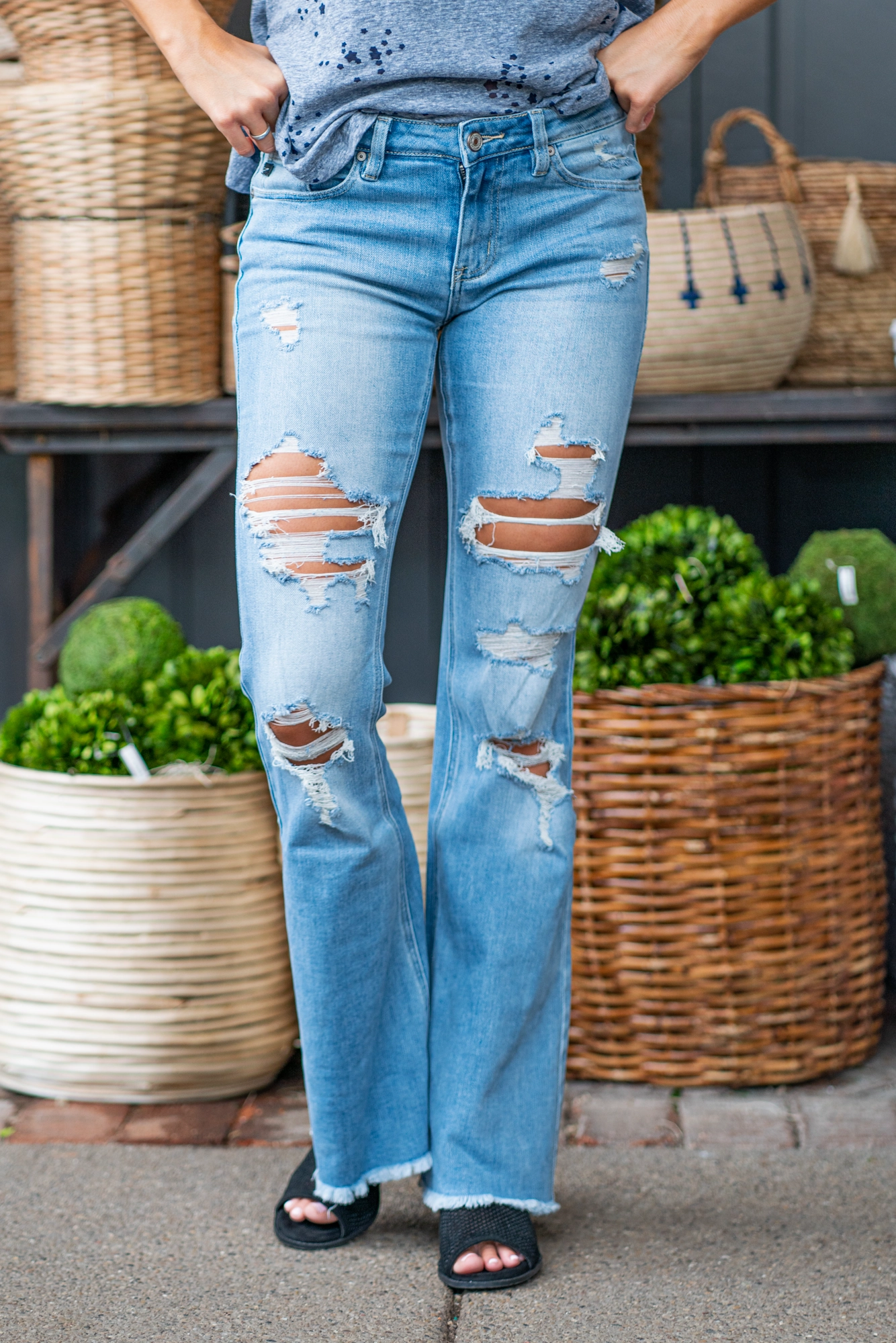 All Time Basic Creative Look Elegant Road Trip Katie Mid Rise Distressed Flare