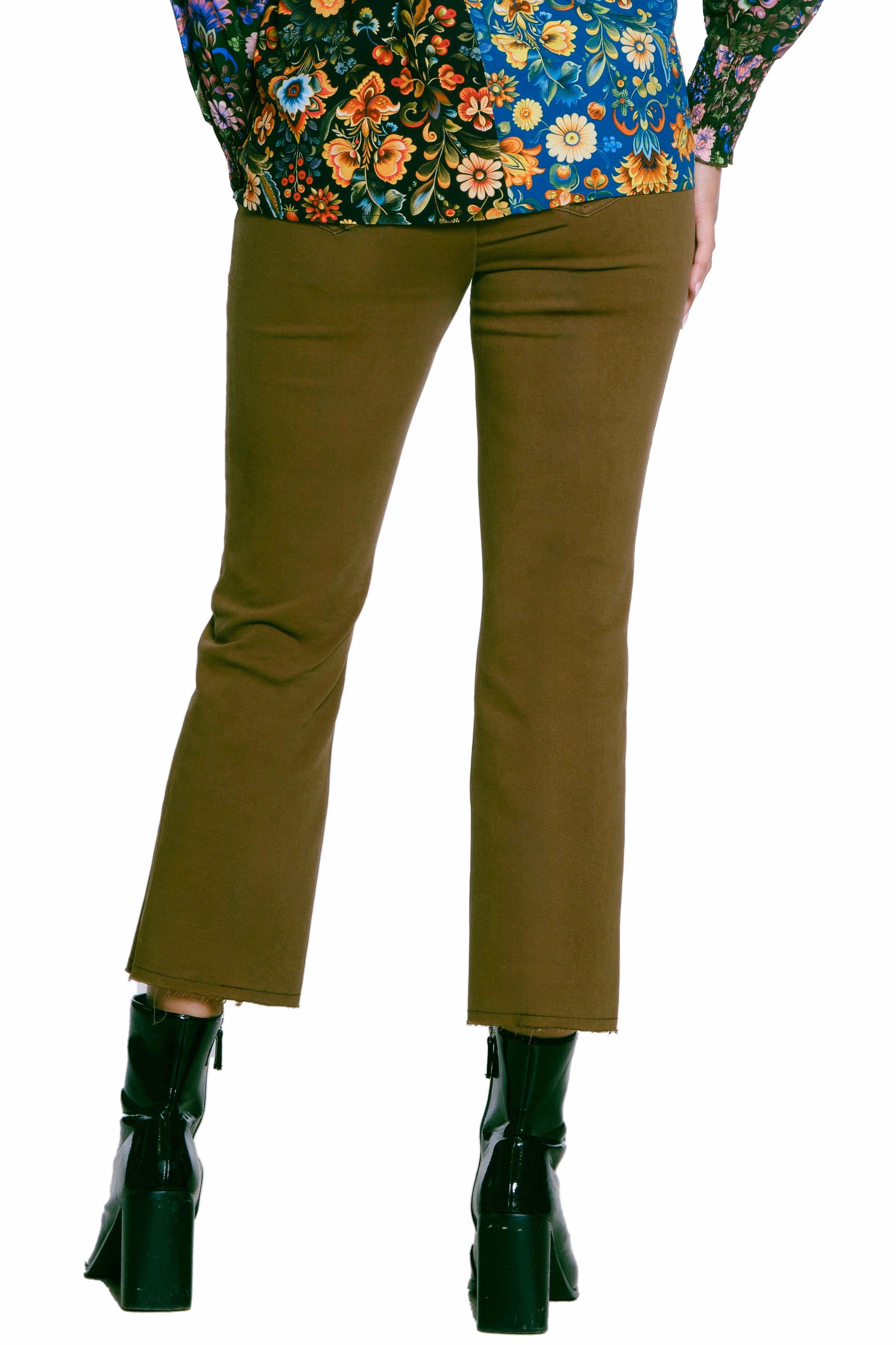 Kick Crop Jeans - Moss Green Soft Date Night Street Fashion