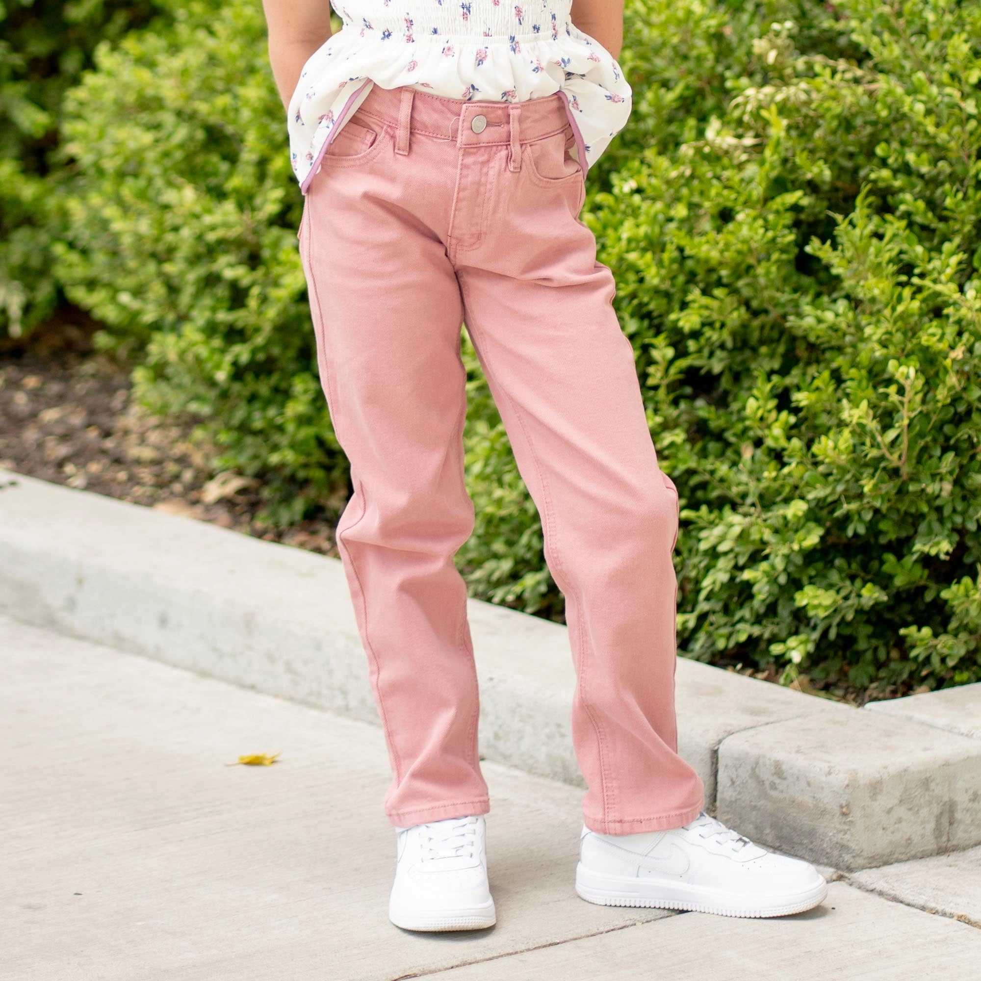 Kids Uniqua Ultra High Rise 90's Straight Home Comfort Party Look Modern Minimalist