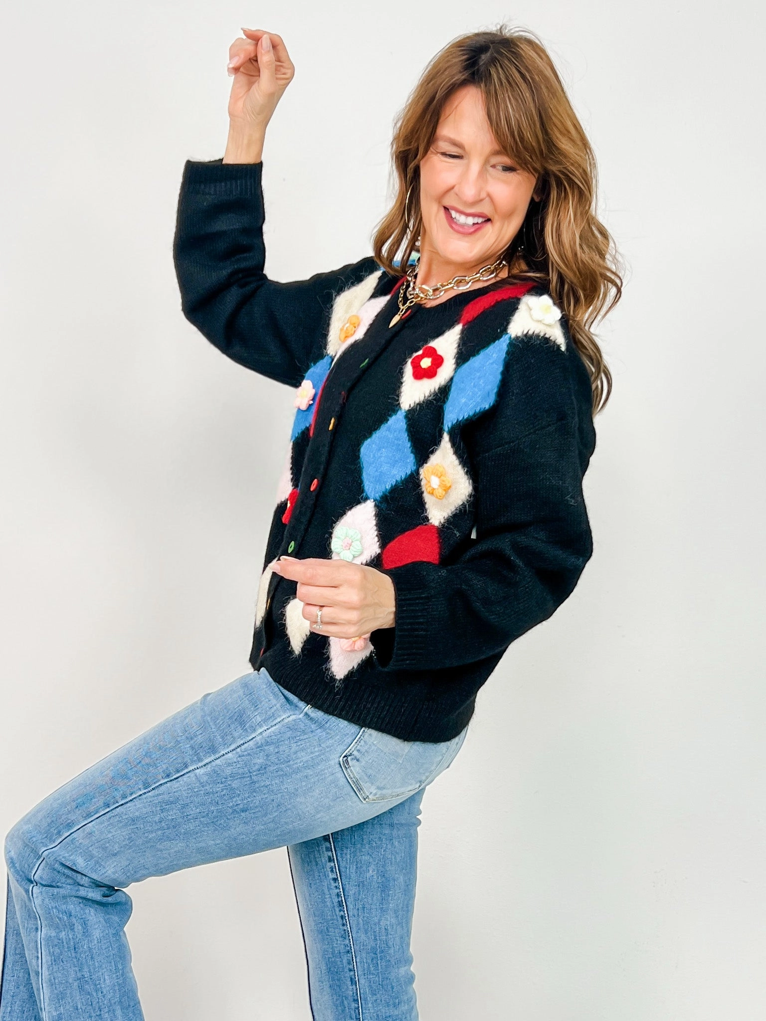 All Season Knitwear Sporty Look Pointed Diamond Pattern Cardigan Top with Colorful Buttons