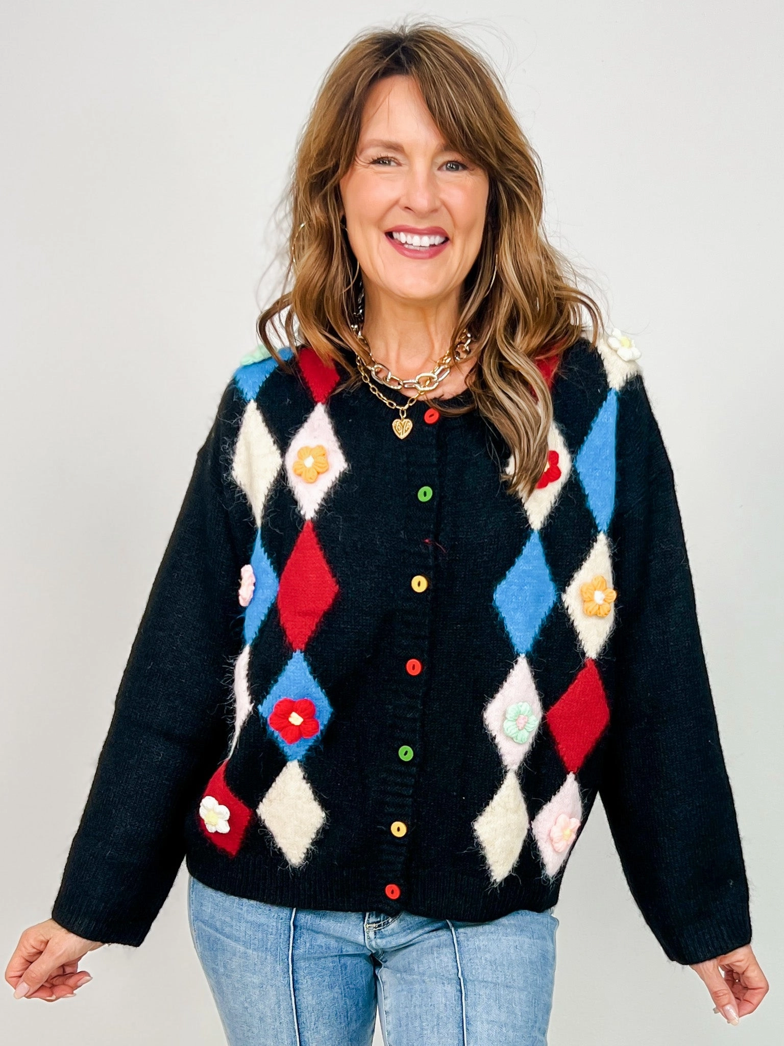 Wrinkle Resistant Textile Pointed Diamond Pattern Cardigan Top with Colorful Buttons
